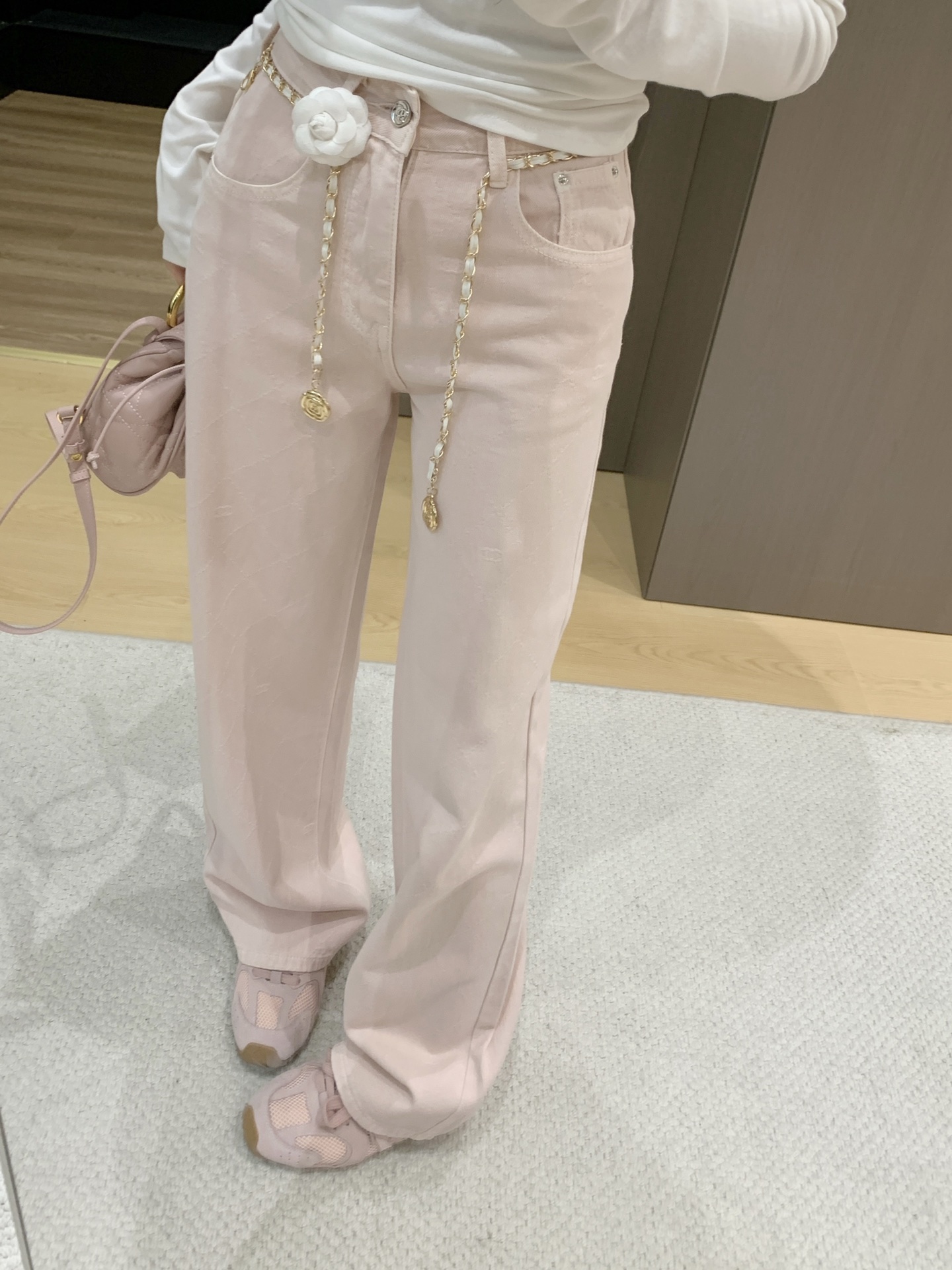 NO:909261,,,19860909,,,Women's clothing