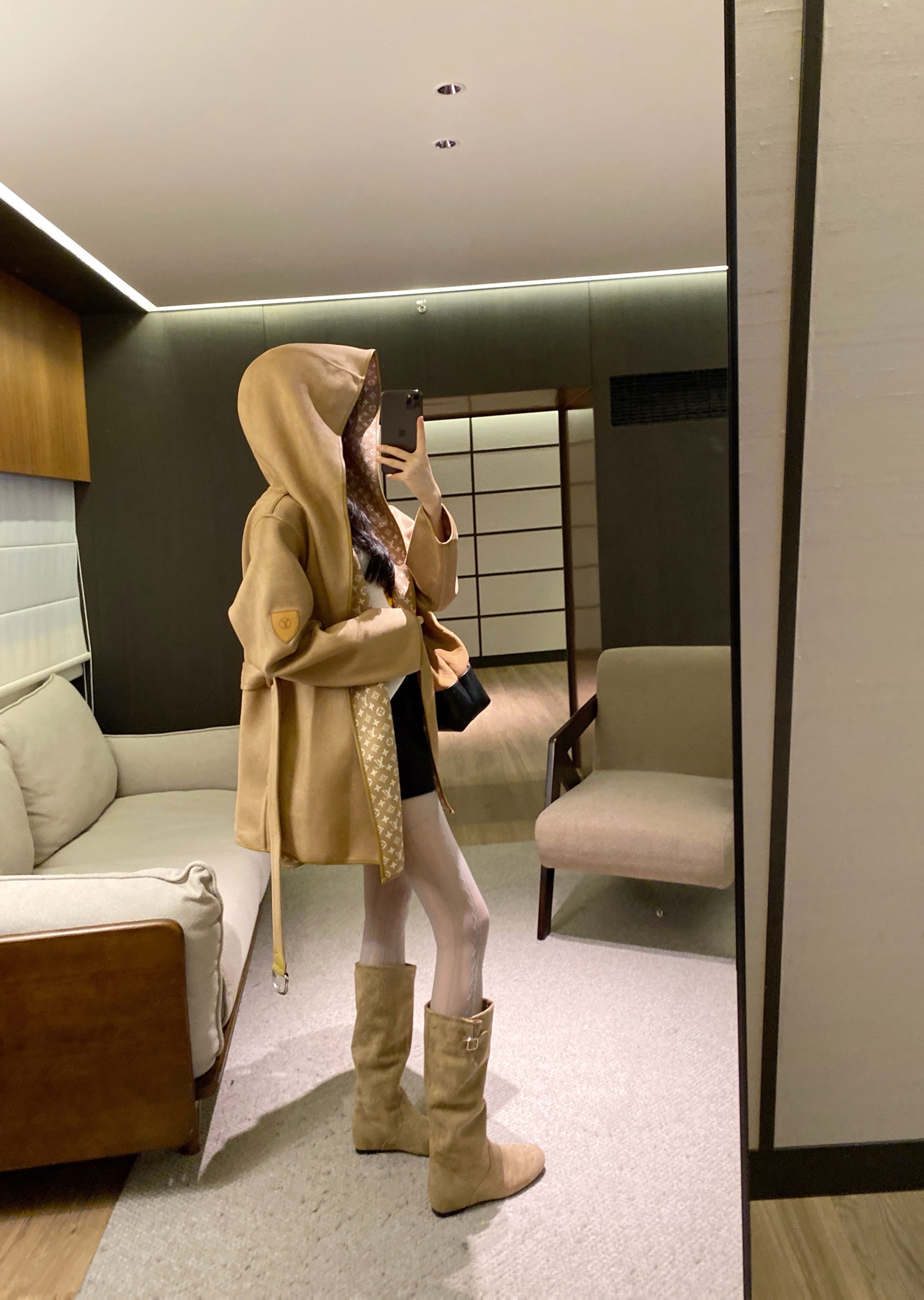 i1759244989073 305 0 7