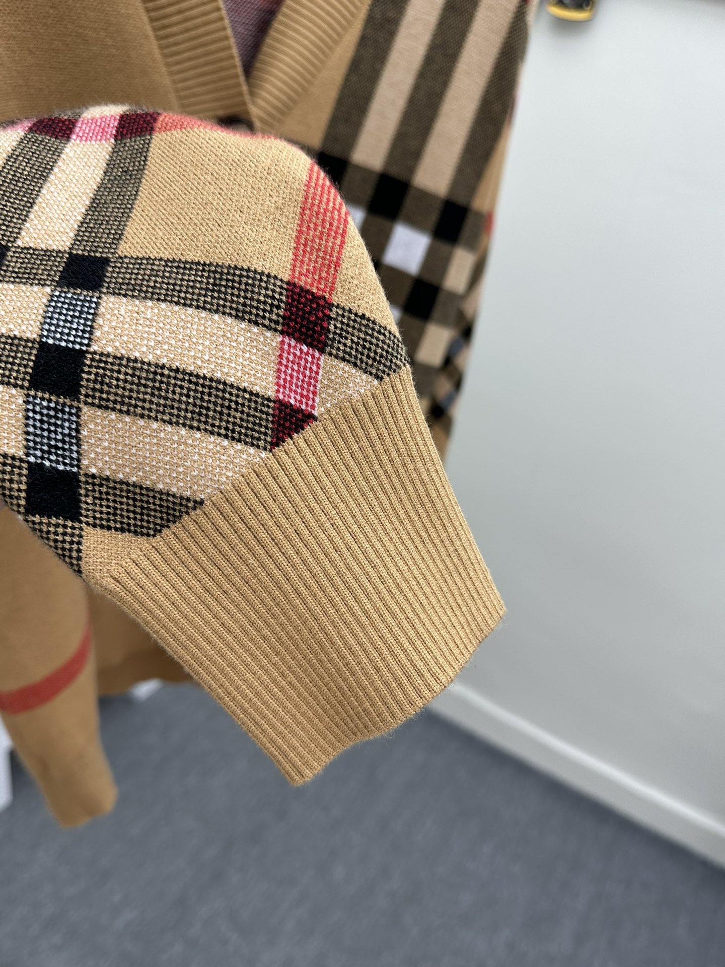 巴宝莉秋冬新款针织开衫毛衣高端品质专柜版本潮人最爱风格系列撞色拼接设计LOGO图案标志精选优质羊毛混纺针