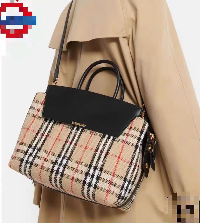 Burberry #upper body renderings