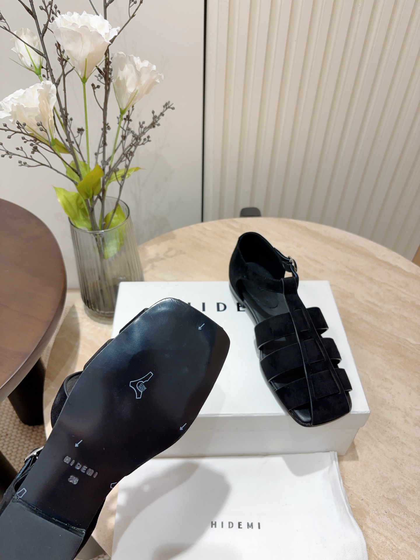 Stylish Roman Sandal-Inspired HIDEMI Shoes with Italian Leather Soles (20 words) - 图片 6