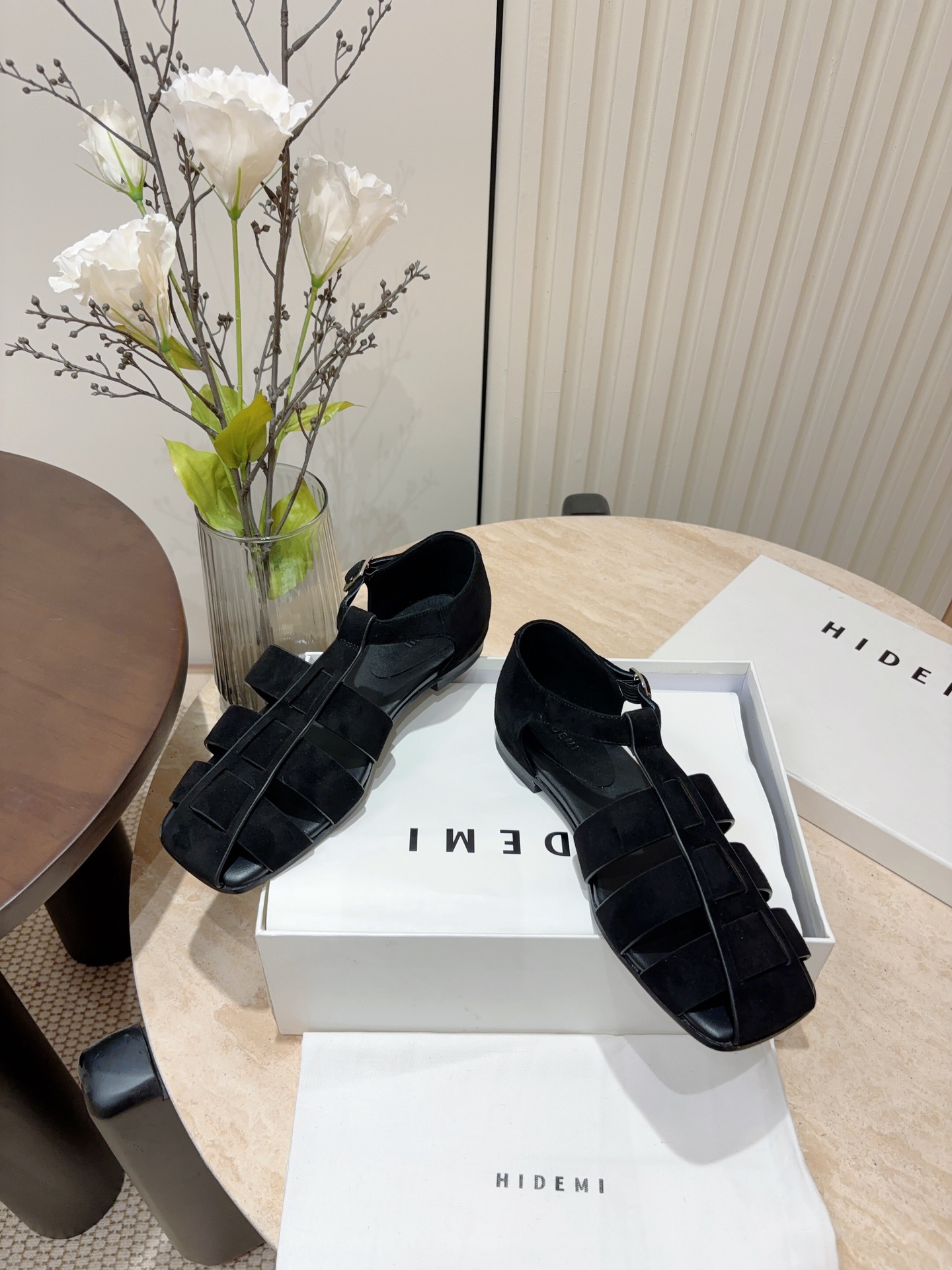 Stylish Roman Sandal-Inspired HIDEMI Shoes with Italian Leather Soles (20 words) - 图片 7