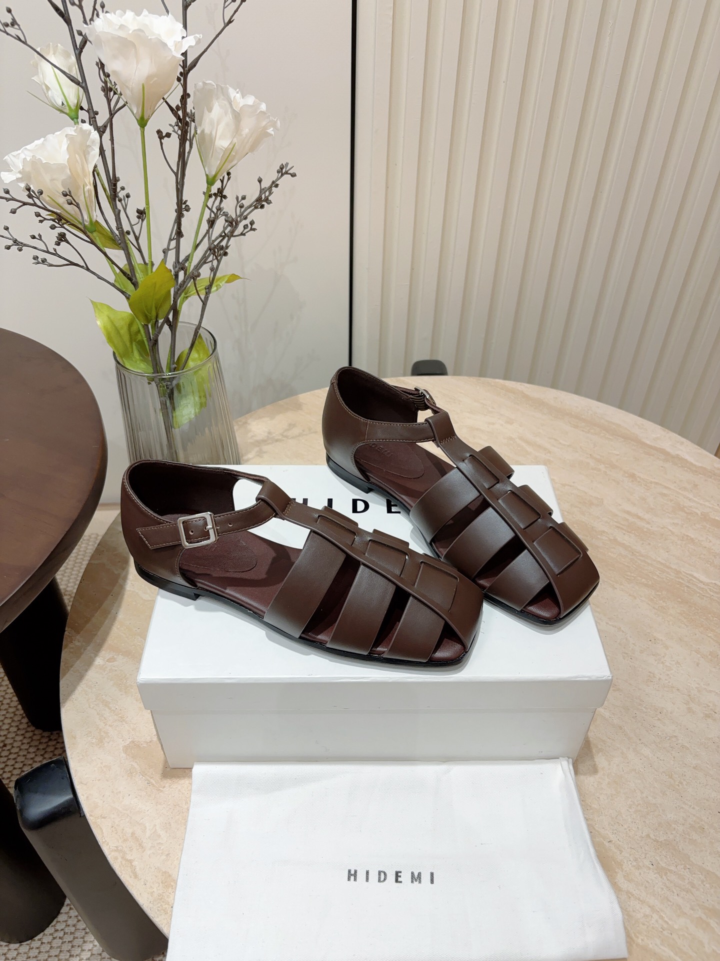 Stylish Roman Sandal-Inspired HIDEMI Shoes with Premium Materials and Italian Soles - 图片 3