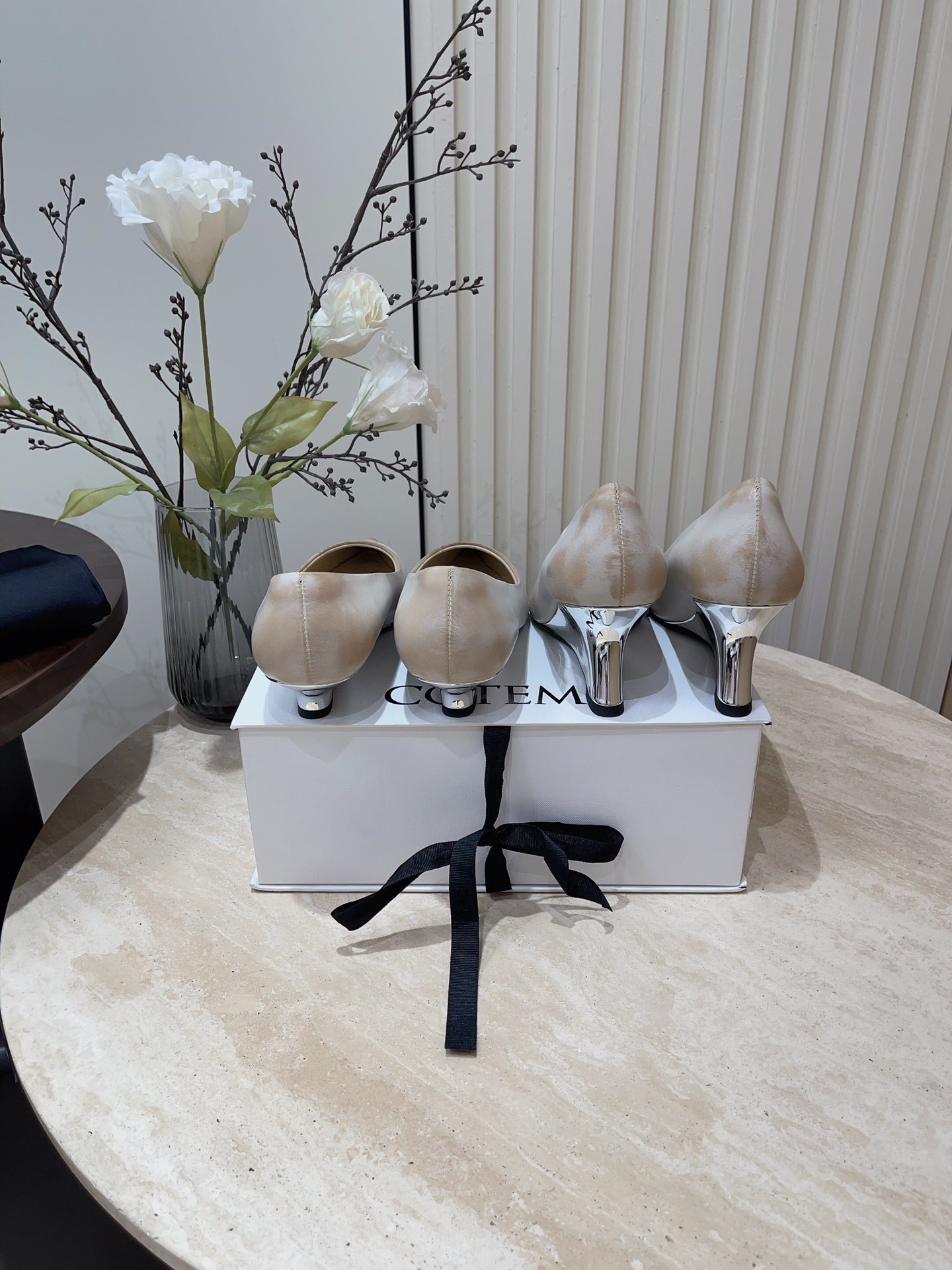 Stylish Pointy Heel Shoes in Original and Rocked Cattle Skin – Details and Sizes - 图片 3