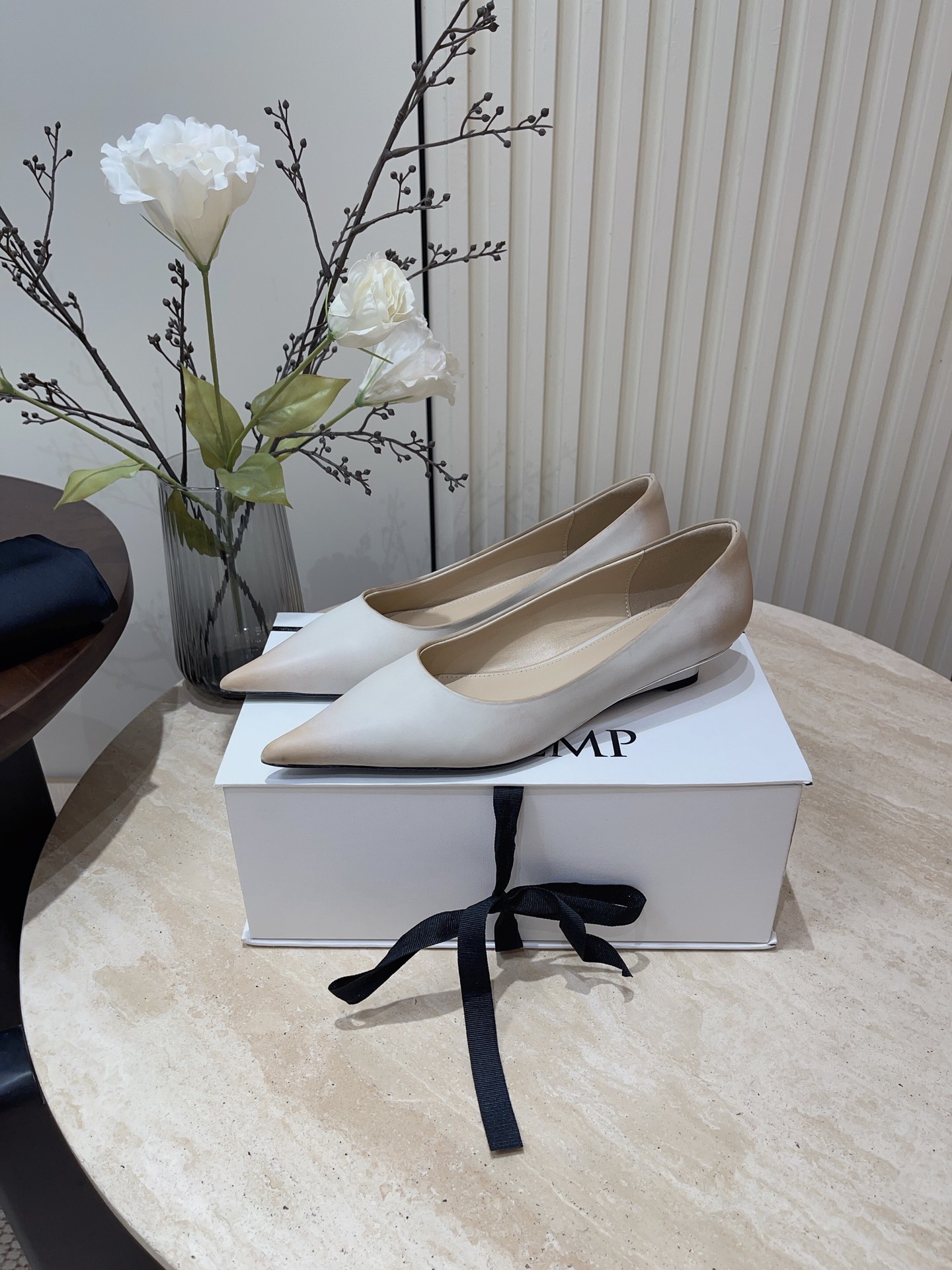 Stylish Pointy Heel Shoes in Original and Rocked Cattle Skin – Details and Sizes - 图片 4