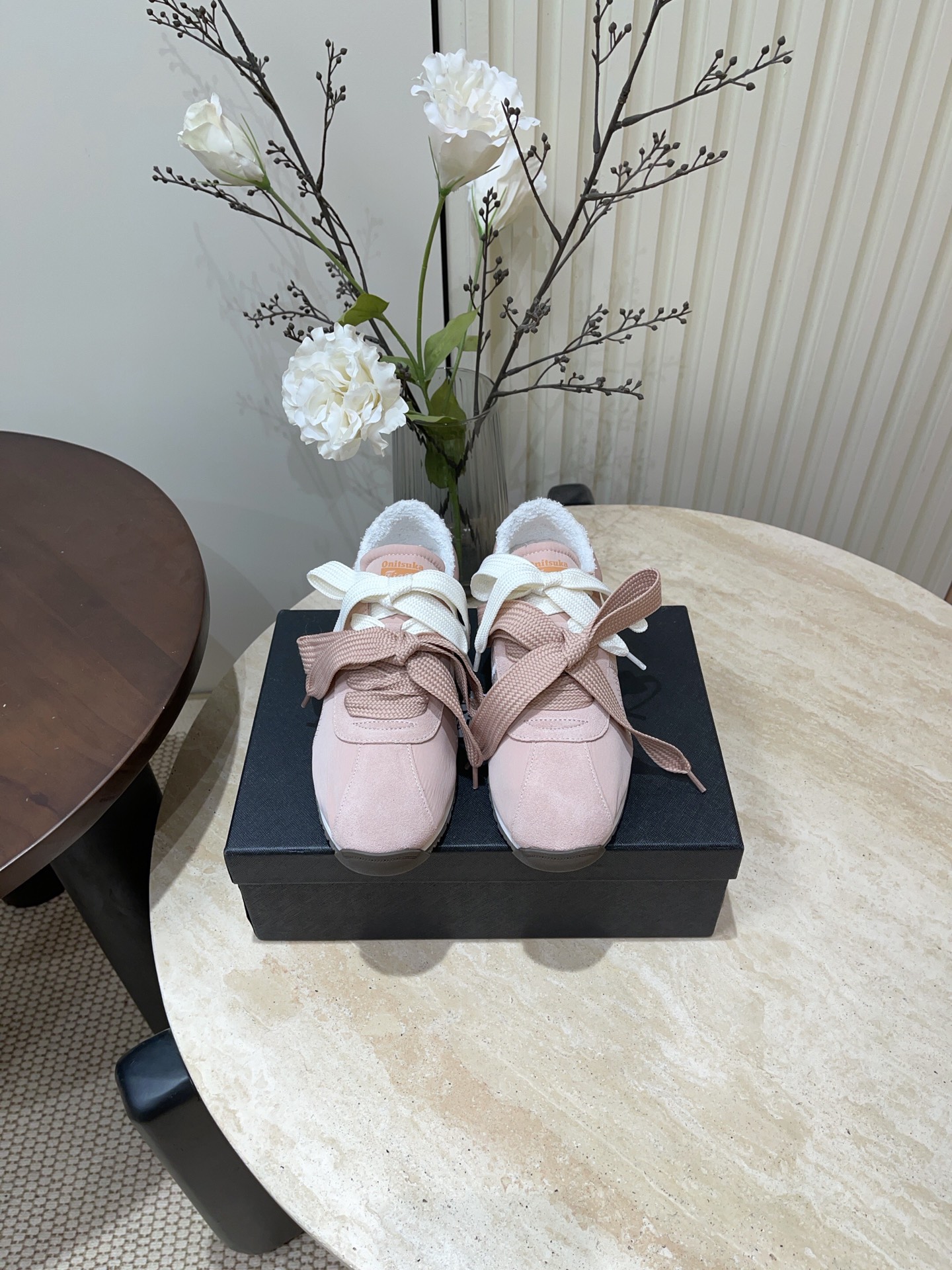 Onitsuka Tiger: Fashionable Retro Sports Shoes with Comfort and Detail - 图片 2