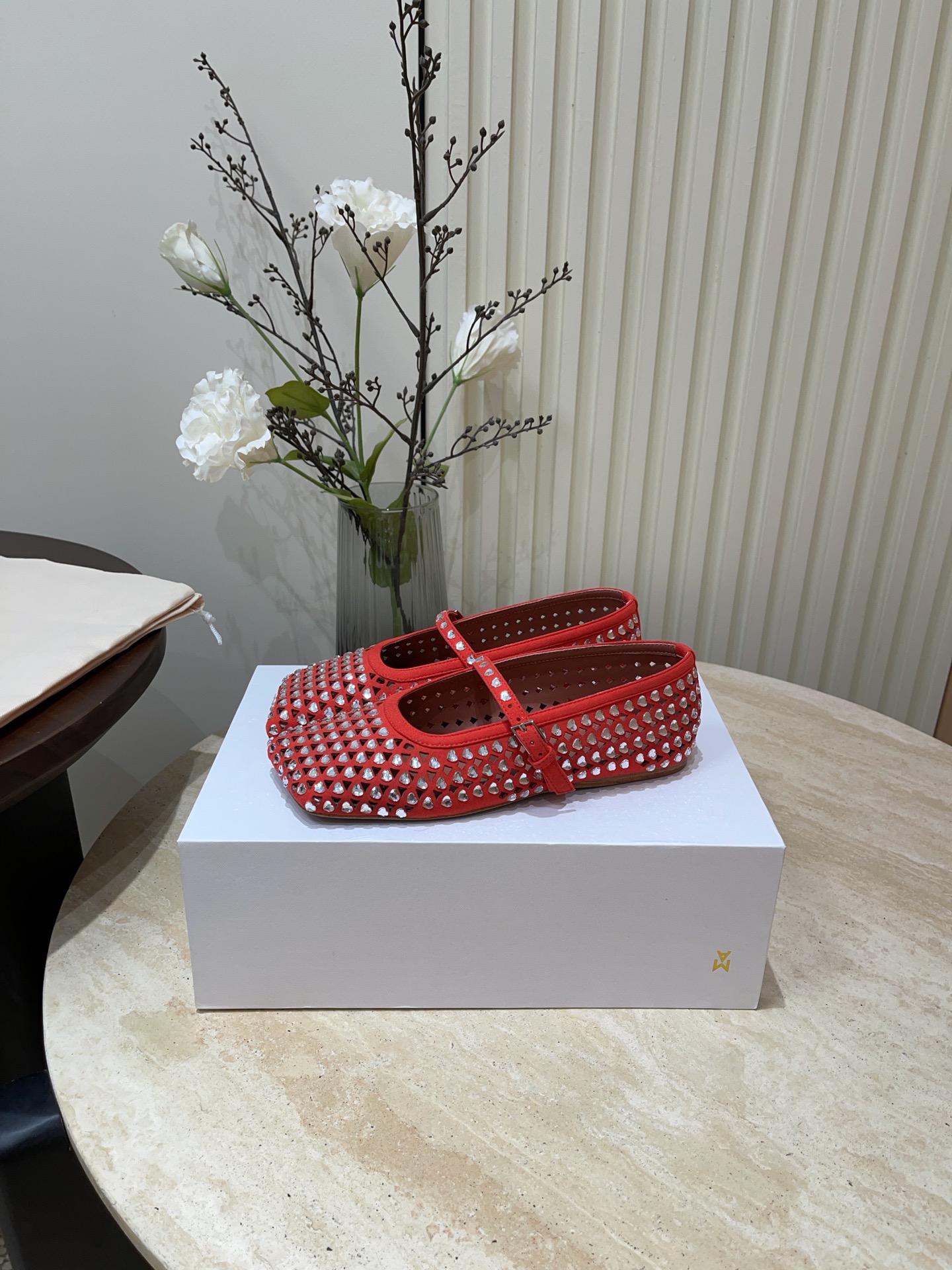 Amina Muaddi: Young Girls, Water Drills, Precious Style in Footwear Collection - 图片 9