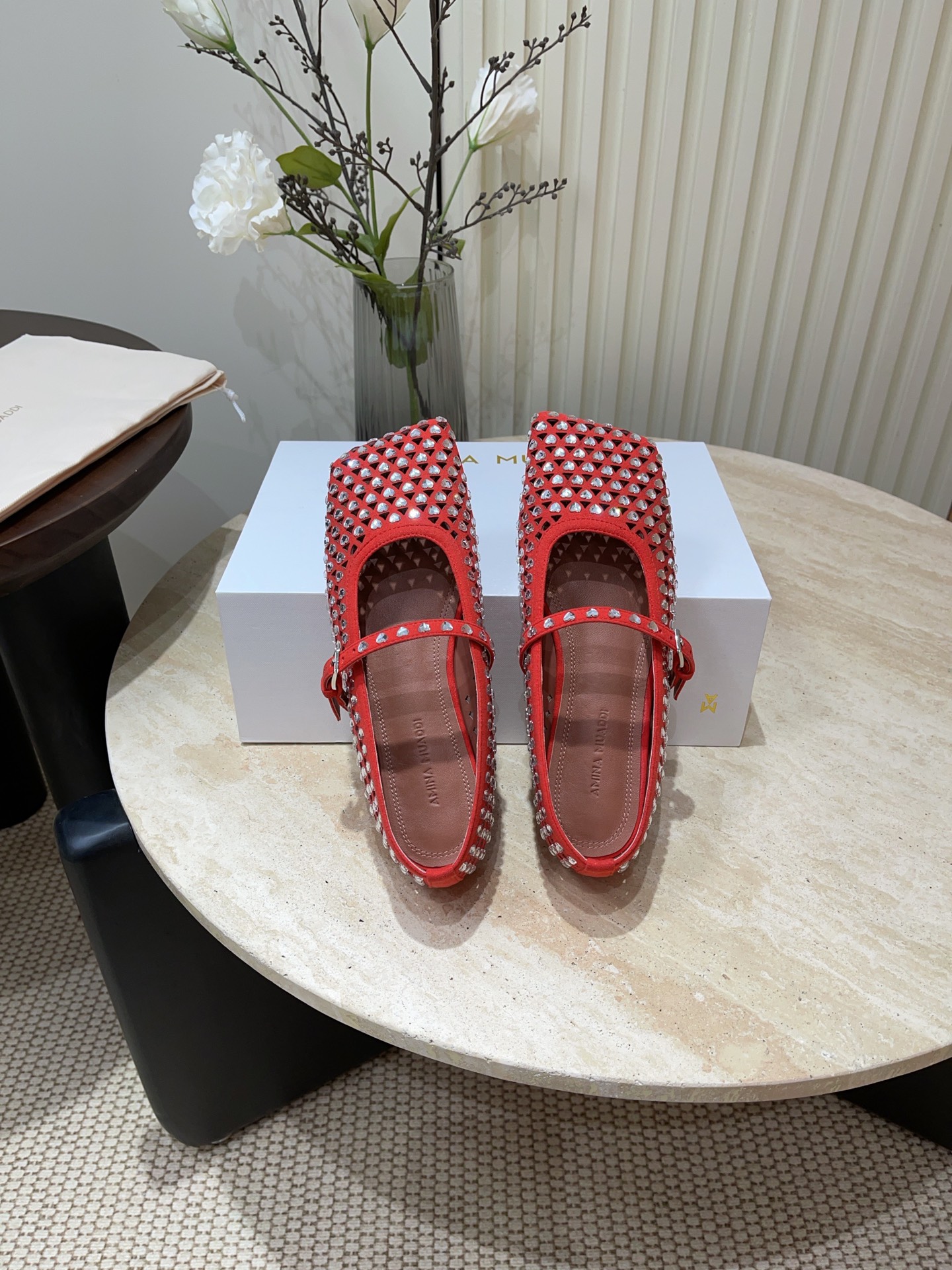 Amina Muaddi: Young Girls, Water Drills, Precious Style in Footwear Collection - 图片 5