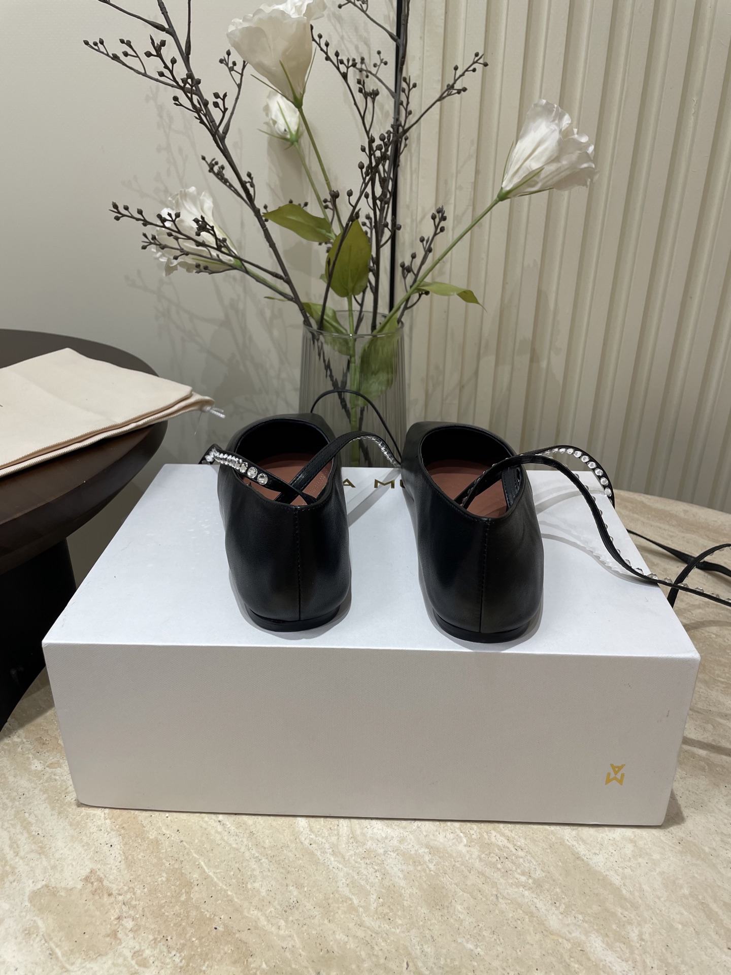Amina Muaddi’s 25 New French Drilling Belt Ballet Shoes for Spring and Summer - 图片 9
