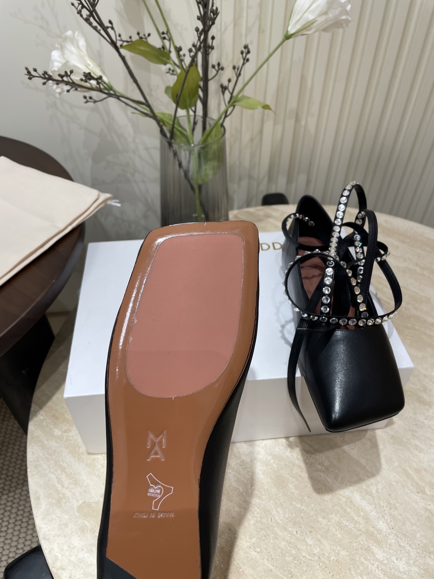 Amina Muaddi’s 25 New French Drilling Belt Ballet Shoes for Spring and Summer - 图片 8