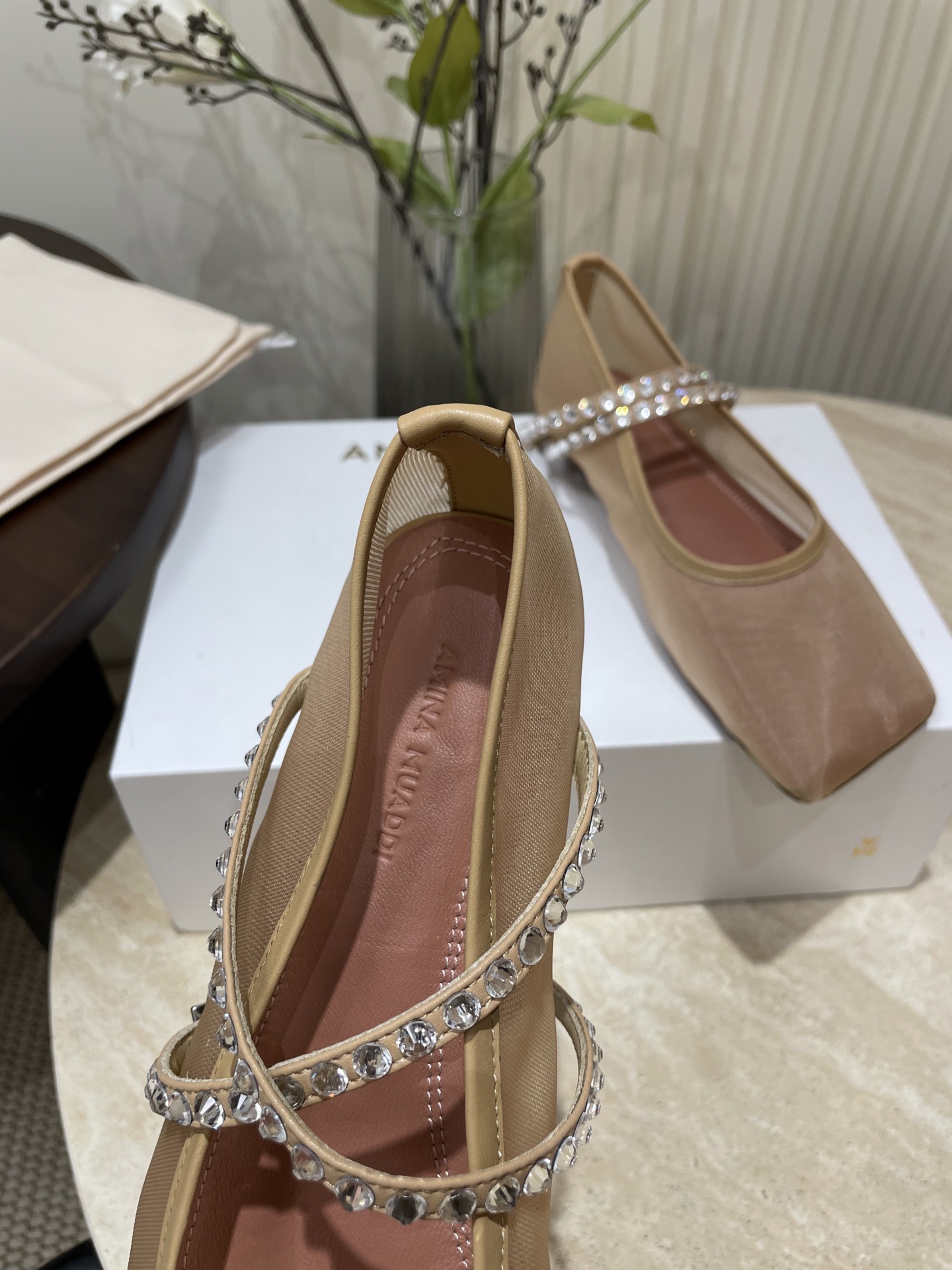 Amina Muaddi French Water-Drilling Ballet Shoes for Spring and Summer Collection - 图片 4