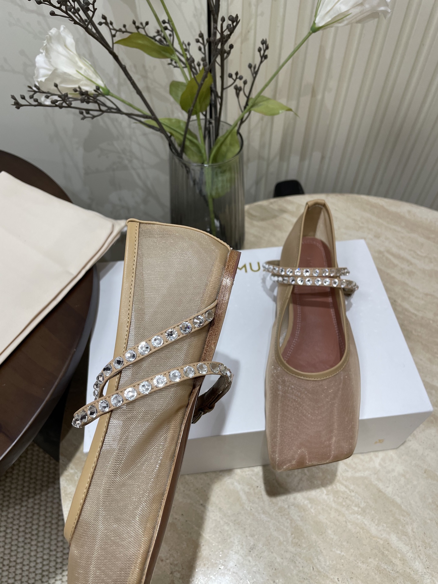 Amina Muaddi French Water-Drilling Ballet Shoes for Spring and Summer Collection - 图片 6