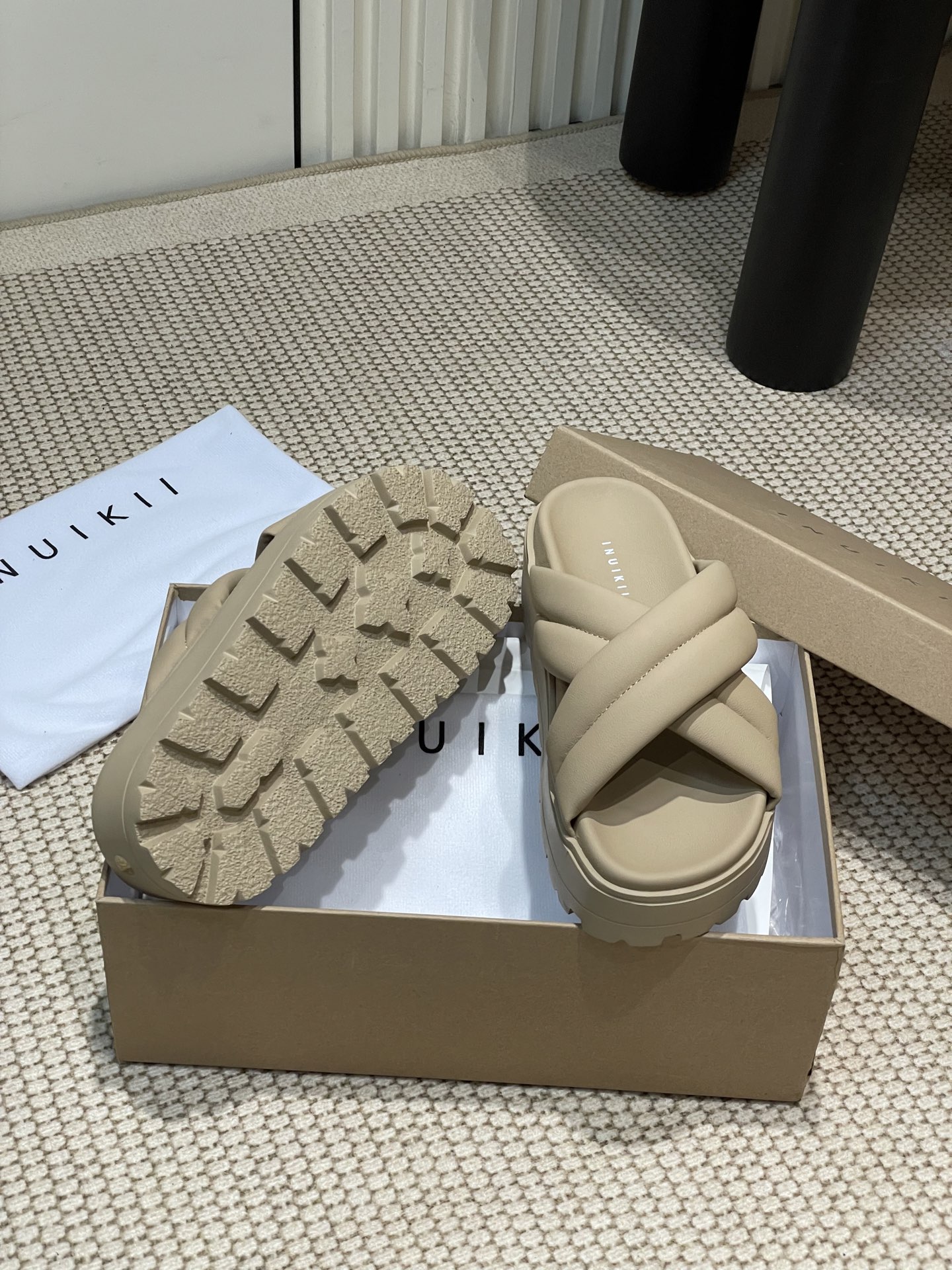 INUIKII 2025 Spring/Summer Collection: Imported Sheep-Skin Shoes for Fashionable Comfort - 图片 6