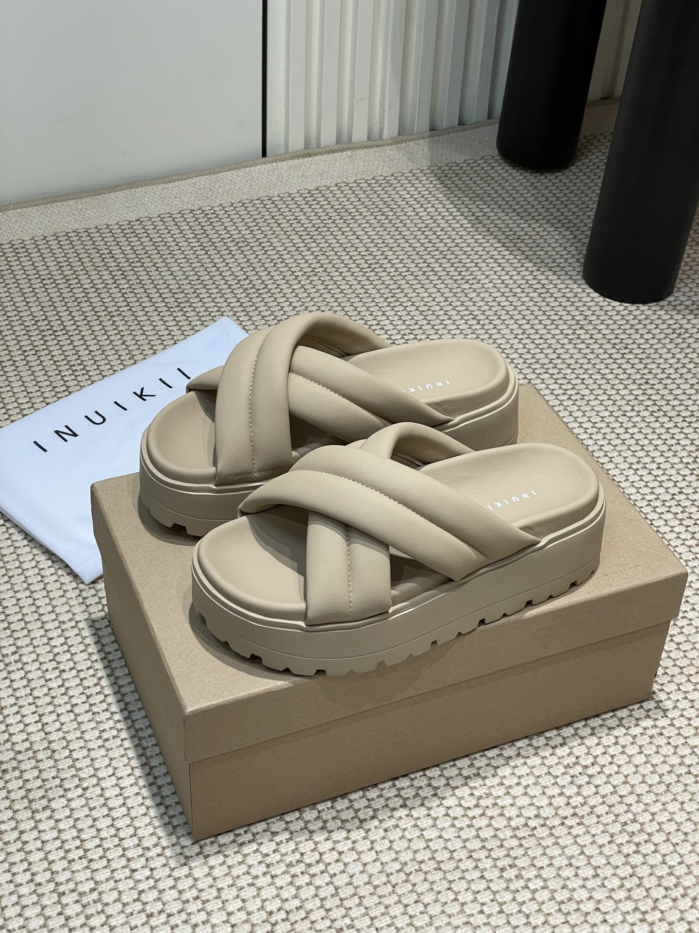 INUIKII 2025 Spring/Summer Collection: Imported Sheep-Skin Shoes for Fashionable Comfort