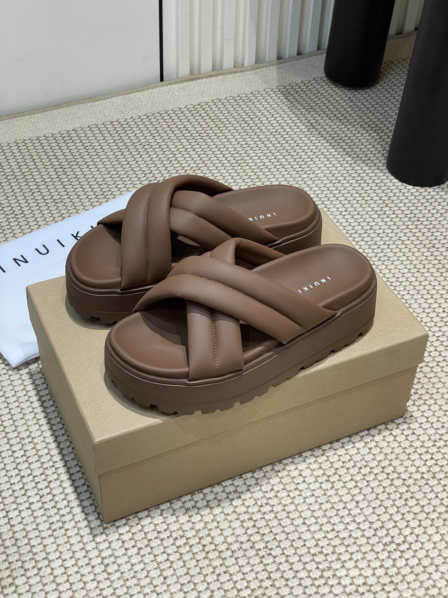 INUIKII 2025 Spring/Summer Collection: Imported Sheepskin Shoes for Ultimate Comfort and Style