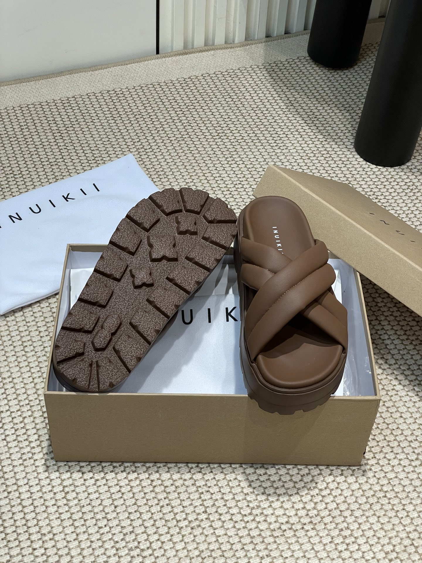 INUIKII 2025 Spring/Summer Collection: Imported Sheepskin Shoes for Ultimate Comfort and Style - 图片 6