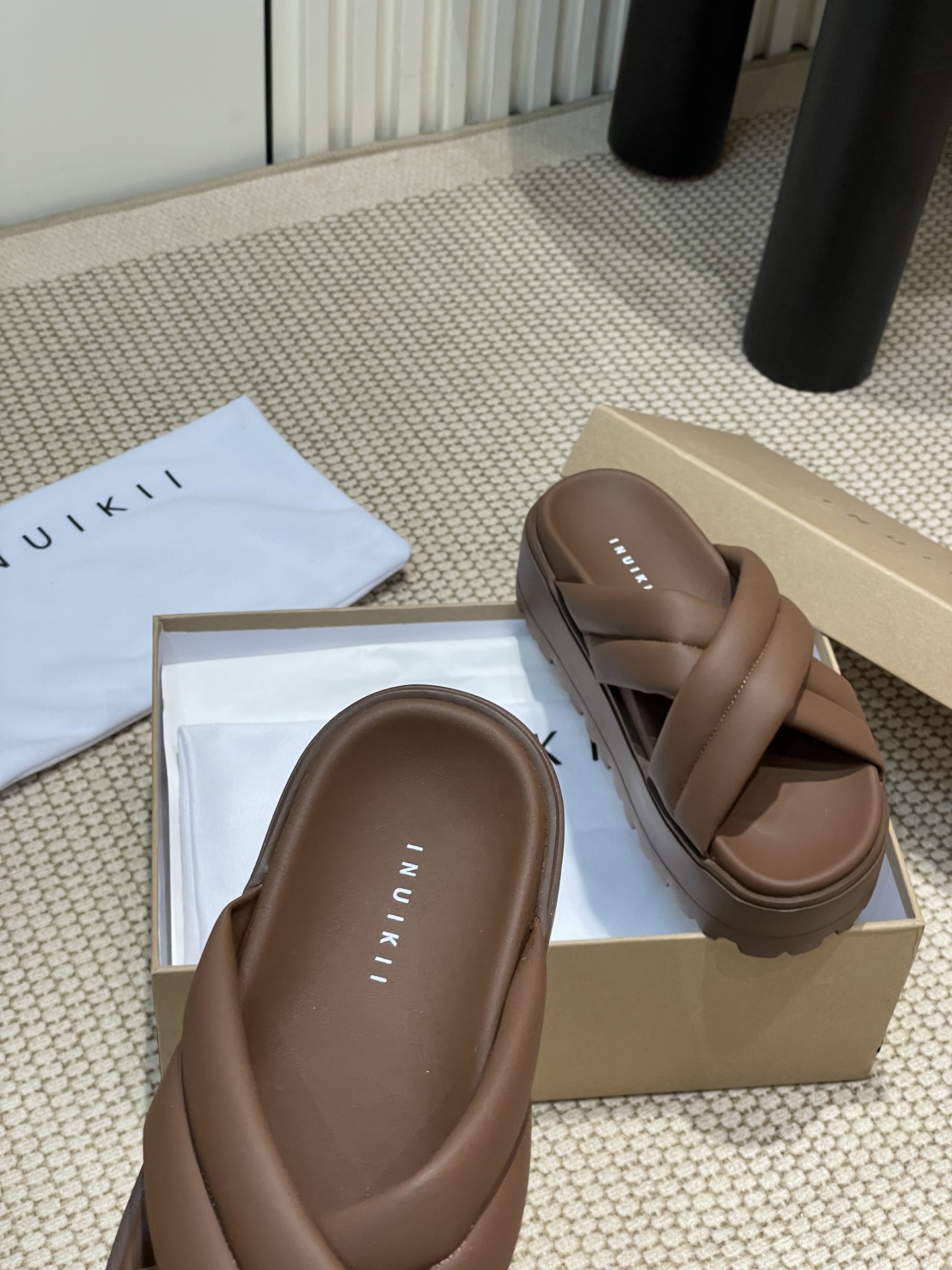 INUIKII 2025 Spring/Summer Collection: Imported Sheepskin Shoes for Ultimate Comfort and Style - 图片 7