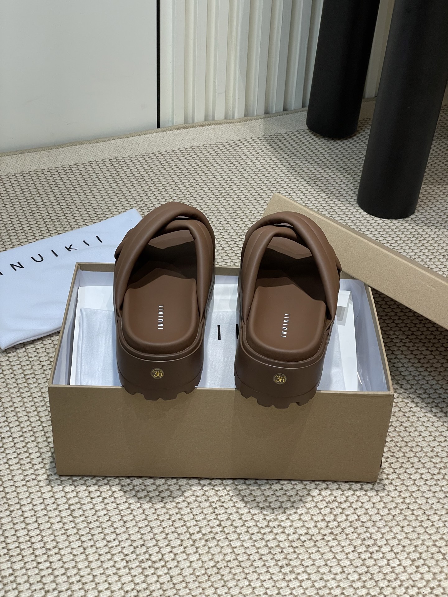 INUIKII 2025 Spring/Summer Collection: Imported Sheepskin Shoes for Ultimate Comfort and Style - 图片 9