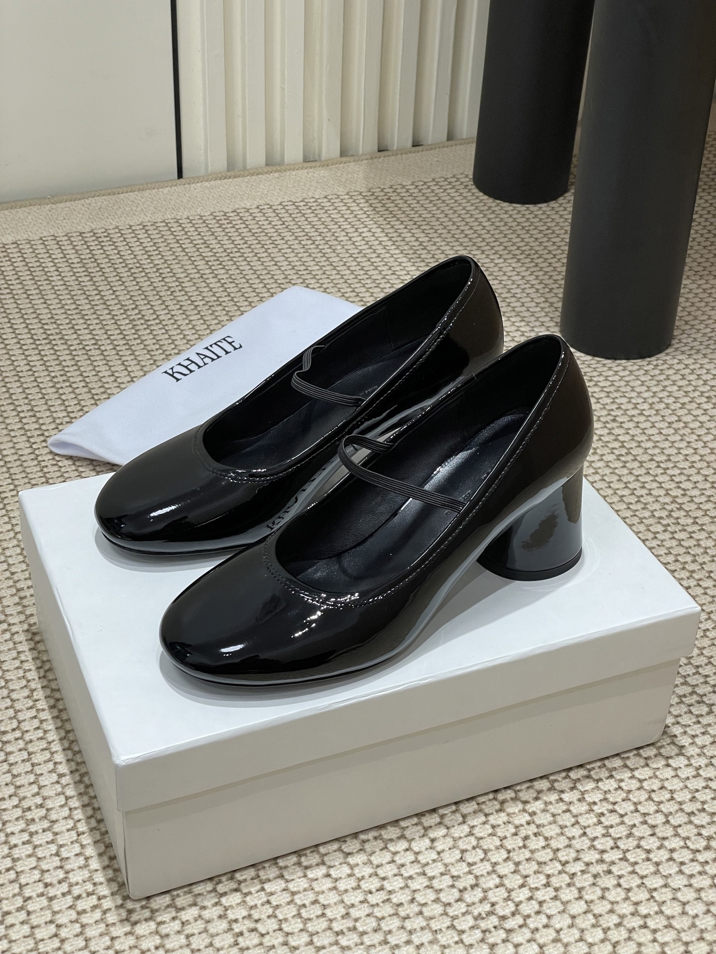 Khaite 25ss Mary Jane’s Heels: Elegant and Comfortable Galactic Style Statement