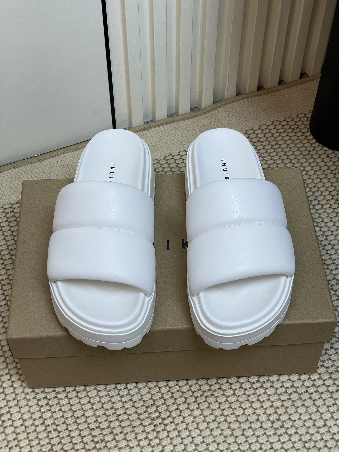 INUIKII 2025 Spring & Summer Collection: Imported Sheep-Skin Shoes for Comfort and Style - 图片 2