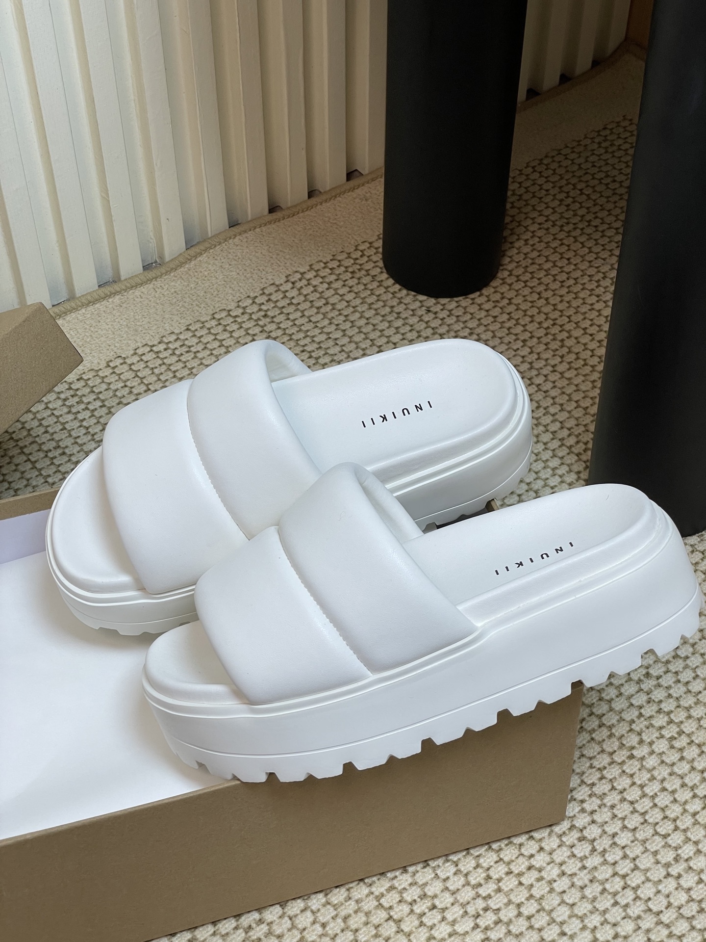 INUIKII 2025 Spring & Summer Collection: Imported Sheep-Skin Shoes for Comfort and Style - 图片 4