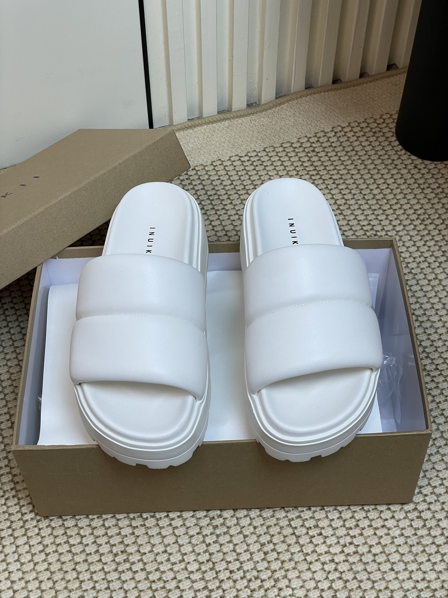 INUIKII 2025 Spring & Summer Collection: Imported Sheep-Skin Shoes for Comfort and Style - 图片 5