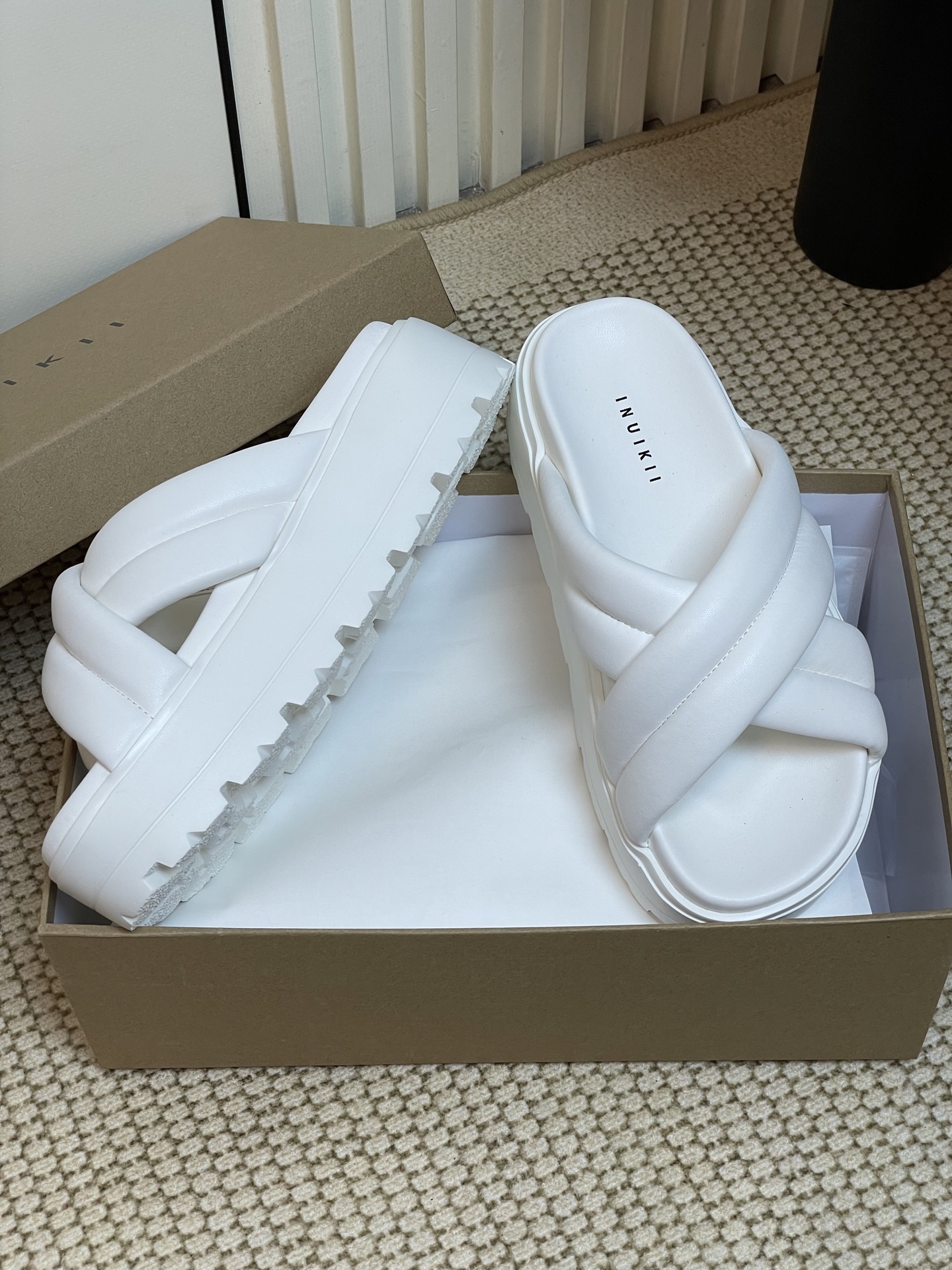 INUIKII 2025 Spring and Summer Shoe Collection: Imported Sheepskin, Extreme Comfort, Elegant Design - 图片 6