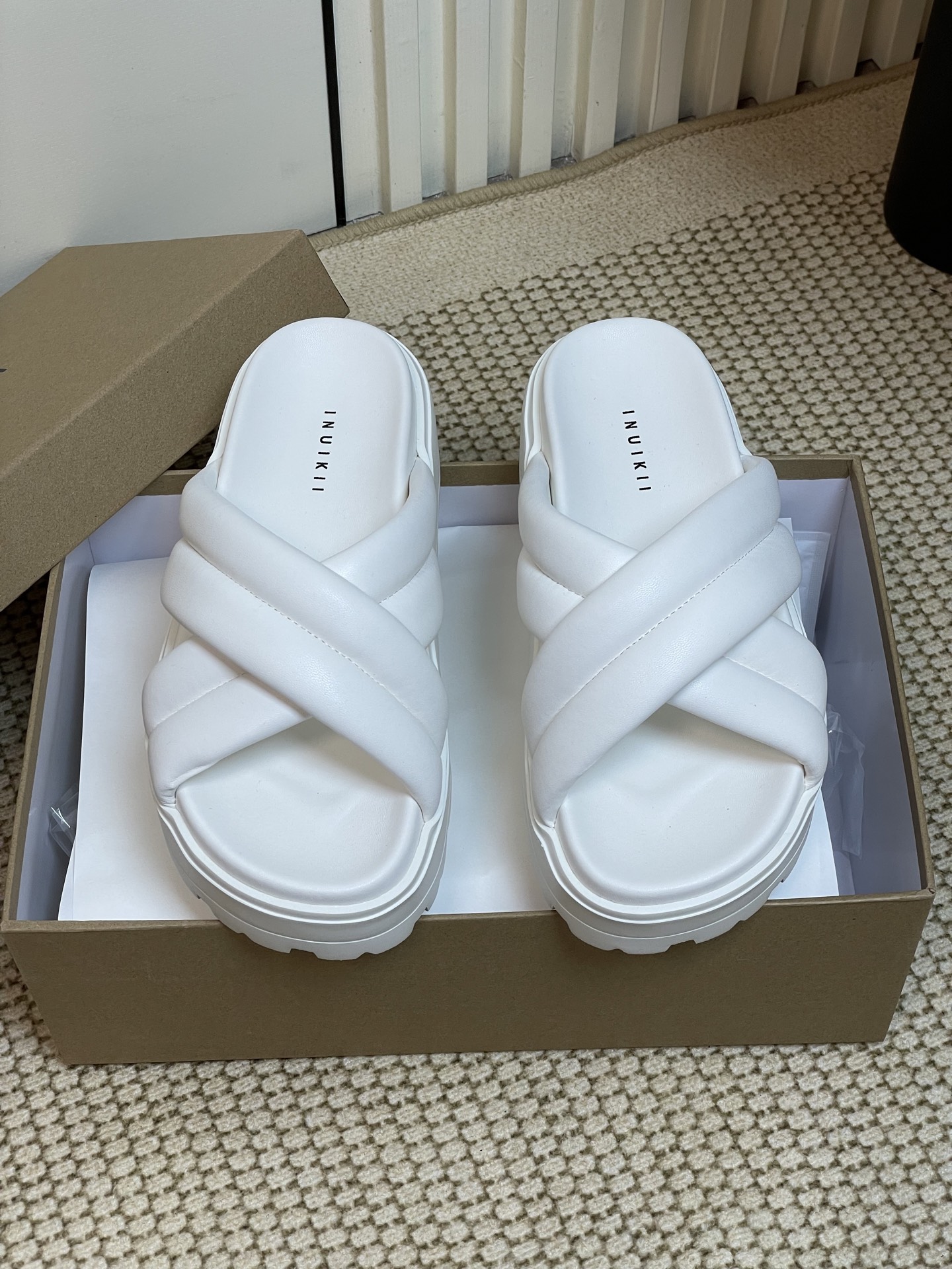 INUIKII 2025 Spring and Summer Shoe Collection: Imported Sheepskin, Extreme Comfort, Elegant Design - 图片 5