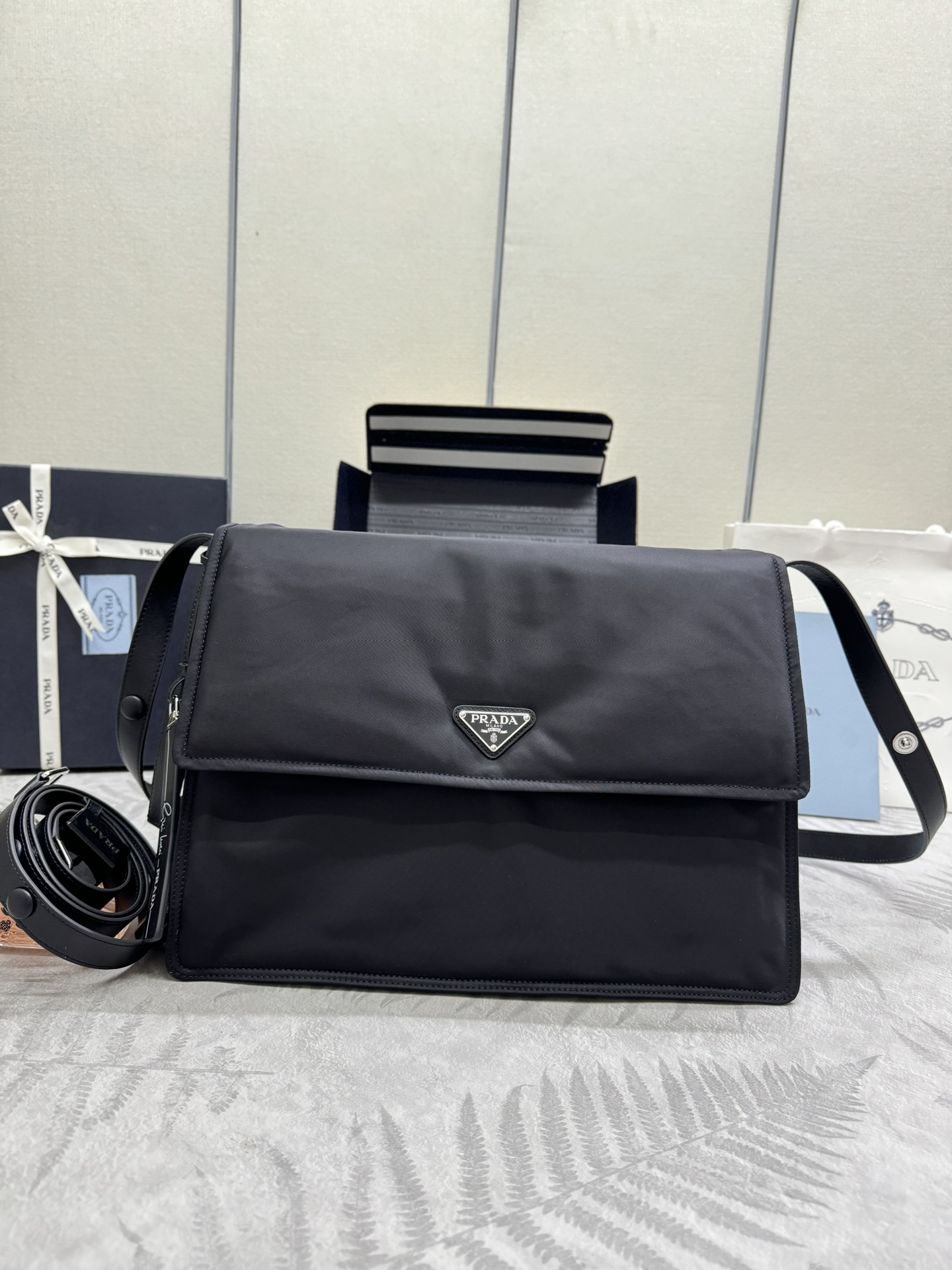 1BC208, bolso dos en uno bandolera llegado