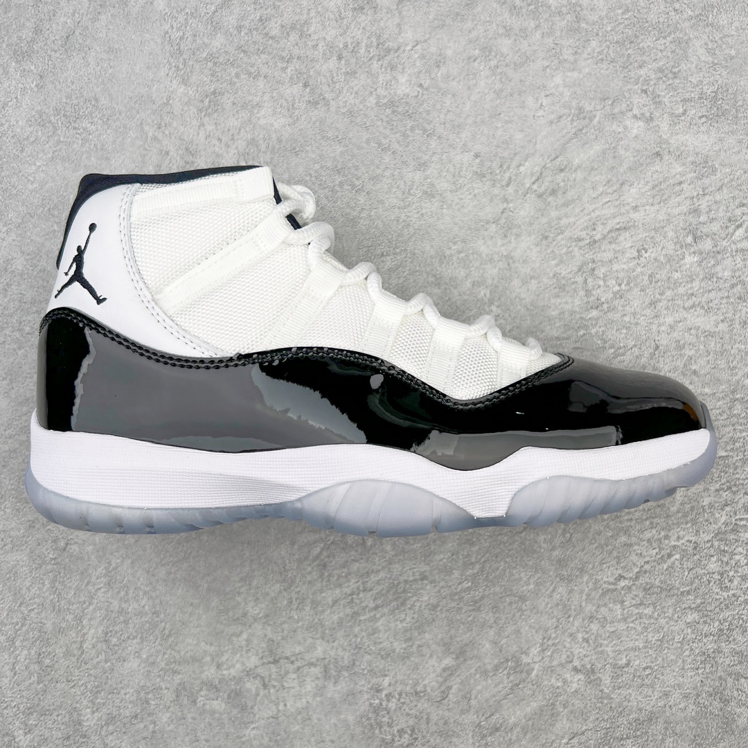 图片[3]-＃KZ神版 Air Jordan AJ11 Retro High 高帮系列 市场中端王者 耗时半年巨作 全套原纸板楦头开发 确保原汁原味 完美呈现11代版型 此版本只针对中端市场 皮料材质有所更替 其他数据细节工艺流程均保持一致绝不口嗨 细节品控鞋型随意秒杀市面3XX 原楦原档案数据开模打造 原厂中底拉帮钢印 原厂进口漆皮 防冻不开裂 原装鞋撑 水晶大底正确色度色泽 原楦原数据刺绣 原厂车缝走线及对位 毫厘不差 飞人logo采用原数据电脑刺绣 原装正品碳纤维真实碳板 增强抗扭 原内标 原盒标 正确官方原盒 防氧化水晶外底 原厂配套全掌solo气垫 进口港宝加持 后跟自然饱满 全鞋荧光划线卡点 追求极致完美 每一双都是工艺品 多重QC质检 超越公司货的品控标准 实实在在的免检产品 尺码：36 36.5 37.5 38 38.5 39 40 40.5 41 42 42.5 43 44 44.5 45 46 47.5-选品中心