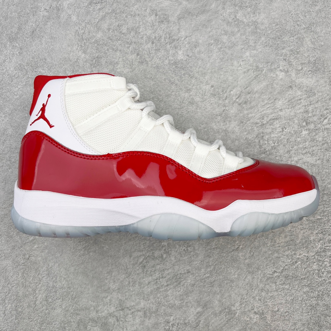 图片[4]-＃KZ神版 Air Jordan AJ11 Retro High 高帮系列 市场中端王者 耗时半年巨作 全套原纸板楦头开发 确保原汁原味 完美呈现11代版型 此版本只针对中端市场 皮料材质有所更替 其他数据细节工艺流程均保持一致绝不口嗨 细节品控鞋型随意秒杀市面3XX 原楦原档案数据开模打造 原厂中底拉帮钢印 原厂进口漆皮 防冻不开裂 原装鞋撑 水晶大底正确色度色泽 原楦原数据刺绣 原厂车缝走线及对位 毫厘不差 飞人logo采用原数据电脑刺绣 原装正品碳纤维真实碳板 增强抗扭 原内标 原盒标 正确官方原盒 防氧化水晶外底 原厂配套全掌solo气垫 进口港宝加持 后跟自然饱满 全鞋荧光划线卡点 追求极致完美 每一双都是工艺品 多重QC质检 超越公司货的品控标准 实实在在的免检产品 尺码：36 36.5 37.5 38 38.5 39 40 40.5 41 42 42.5 43 44 44.5 45 46 47.5-选品中心