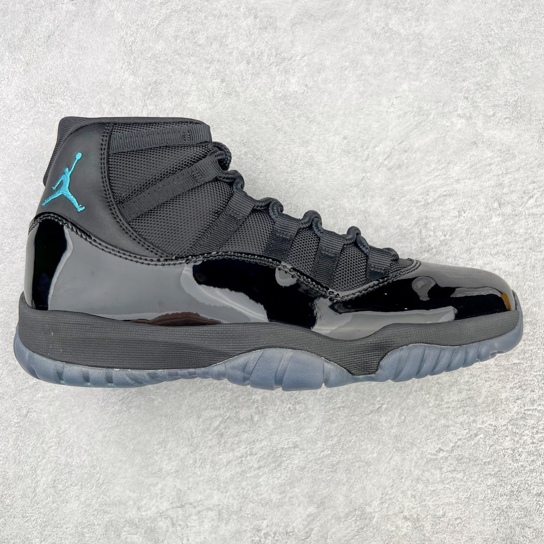 图片[2]-＃KZ神版 Air Jordan AJ11 Retro High 高帮系列 市场中端王者 耗时半年巨作 全套原纸板楦头开发 确保原汁原味 完美呈现11代版型 此版本只针对中端市场 皮料材质有所更替 其他数据细节工艺流程均保持一致绝不口嗨 细节品控鞋型随意秒杀市面3XX 原楦原档案数据开模打造 原厂中底拉帮钢印 原厂进口漆皮 防冻不开裂 原装鞋撑 水晶大底正确色度色泽 原楦原数据刺绣 原厂车缝走线及对位 毫厘不差 飞人logo采用原数据电脑刺绣 原装正品碳纤维真实碳板 增强抗扭 原内标 原盒标 正确官方原盒 防氧化水晶外底 原厂配套全掌solo气垫 进口港宝加持 后跟自然饱满 全鞋荧光划线卡点 追求极致完美 每一双都是工艺品 多重QC质检 超越公司货的品控标准 实实在在的免检产品 尺码：36 36.5 37.5 38 38.5 39 40 40.5 41 42 42.5 43 44 44.5 45 46 47.5-选品中心