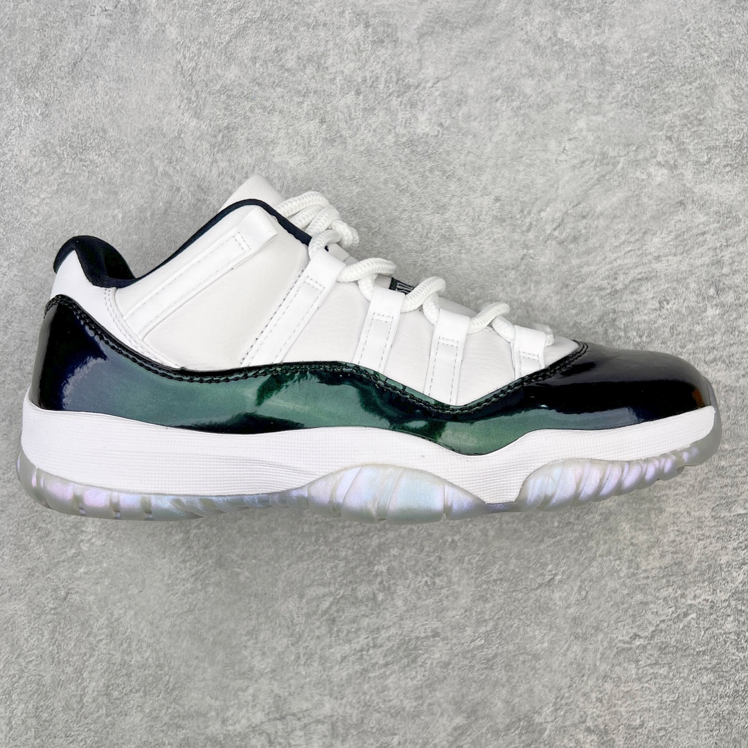 图片[2]-＃KZ神版 Air Jordan AJ11 Retro Low 低帮系列 市场中端王者 耗时半年巨作 全套原纸板楦头开发 确保原汁原味 完美呈现11代版型 此版本只针对中端市场 皮料材质有所更替 其他数据细节工艺流程均保持一致绝不口嗨 细节品控鞋型随意秒杀市面3XX 原楦原档案数据开模打造 原厂中底拉帮钢印 原厂进口漆皮 防冻不开裂 原装鞋撑 水晶大底正确色度色泽 原楦原数据刺绣 原厂车缝走线及对位 毫厘不差 飞人logo采用原数据电脑刺绣 原装正品碳纤维真实碳板 增强抗扭 原内标 原盒标 正确官方原盒 防氧化水晶外底 原厂配套全掌solo气垫 进口港宝加持 后跟自然饱满 全鞋荧光划线卡点 追求极致完美 每一双都是工艺品 多重QC质检 超越公司货的品控标准 实实在在的免检产品 尺码：36 36.5 37.5 38 38.5 39 40 40.5 41 42 42.5 43 44 44.5 45 46 47.5-选品中心