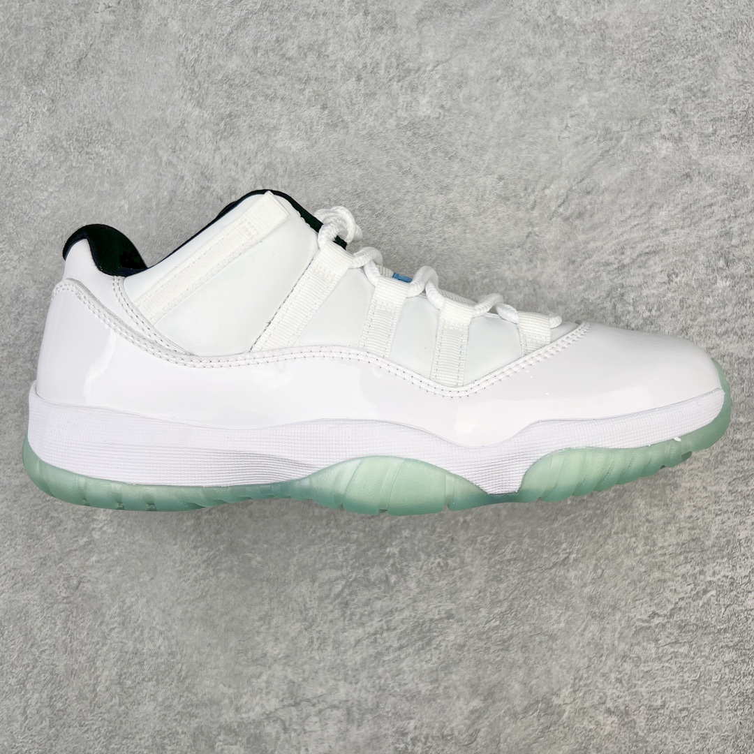 图片[8]-＃KZ神版 Air Jordan AJ11 Retro Low 低帮系列 市场中端王者 耗时半年巨作 全套原纸板楦头开发 确保原汁原味 完美呈现11代版型 此版本只针对中端市场 皮料材质有所更替 其他数据细节工艺流程均保持一致绝不口嗨 细节品控鞋型随意秒杀市面3XX 原楦原档案数据开模打造 原厂中底拉帮钢印 原厂进口漆皮 防冻不开裂 原装鞋撑 水晶大底正确色度色泽 原楦原数据刺绣 原厂车缝走线及对位 毫厘不差 飞人logo采用原数据电脑刺绣 原装正品碳纤维真实碳板 增强抗扭 原内标 原盒标 正确官方原盒 防氧化水晶外底 原厂配套全掌solo气垫 进口港宝加持 后跟自然饱满 全鞋荧光划线卡点 追求极致完美 每一双都是工艺品 多重QC质检 超越公司货的品控标准 实实在在的免检产品 尺码：36 36.5 37.5 38 38.5 39 40 40.5 41 42 42.5 43 44 44.5 45 46 47.5-选品中心
