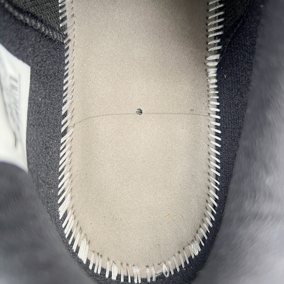 图片[9]-＃KZ神版 Air Jordan AJ11 Retro Low 低帮系列 市场中端王者 耗时半年巨作 全套原纸板楦头开发 确保原汁原味 完美呈现11代版型 此版本只针对中端市场 皮料材质有所更替 其他数据细节工艺流程均保持一致绝不口嗨 细节品控鞋型随意秒杀市面3XX 原楦原档案数据开模打造 原厂中底拉帮钢印 原厂进口漆皮 防冻不开裂 原装鞋撑 水晶大底正确色度色泽 原楦原数据刺绣 原厂车缝走线及对位 毫厘不差 飞人logo采用原数据电脑刺绣 原装正品碳纤维真实碳板 增强抗扭 原内标 原盒标 正确官方原盒 防氧化水晶外底 原厂配套全掌solo气垫 进口港宝加持 后跟自然饱满 全鞋荧光划线卡点 追求极致完美 每一双都是工艺品 多重QC质检 超越公司货的品控标准 实实在在的免检产品 尺码：36 36.5 37.5 38 38.5 39 40 40.5 41 42 42.5 43 44 44.5 45 46 47.5-选品中心