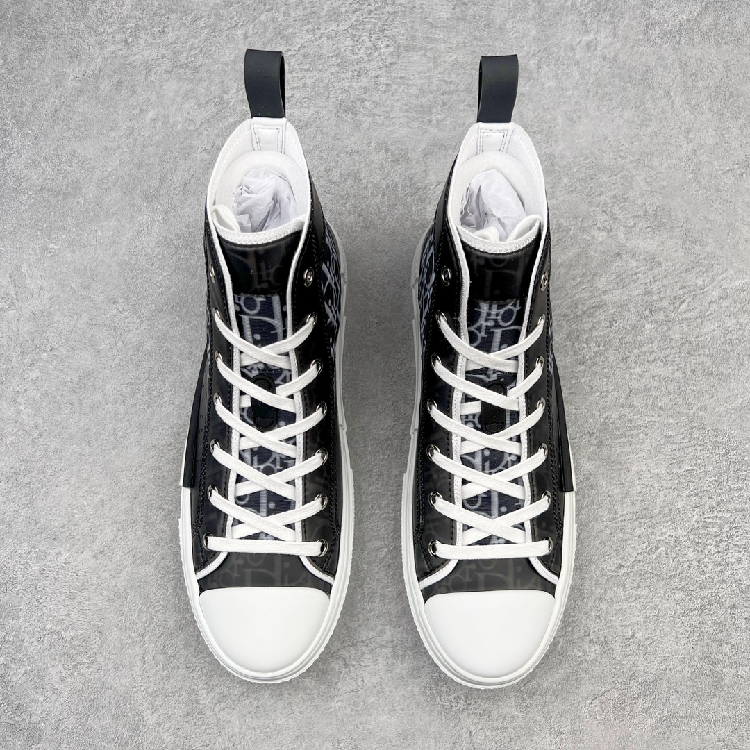 图片[2]-零售💰410 ＃零售版 Dior B23 Oblique High Top Sneakers 迪奥“CD重影”系列 东莞纯原 原版购入再次全新升级 全鞋细节到材料到包装大幅度提升改正 市面最强版本 可对比 历史最高FK （全套原版一致配件包装）羊皮贴底拉帮 原装耐弯折耐高温EVC饰片材质 迄今为止唯一原装版本 采用原厂科技面料 无色差问题 随意对比公司 鞋面网纱一比一打样开发 原版一致大底 正确后跟弧度 后尾巴双针走线 完美楦形 尺码：39 40 41 42 43 44 45 46 编码：Wby4936010-运动鞋