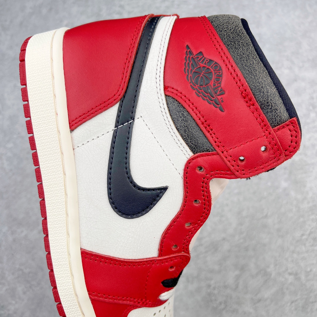 图片[6]-零售💰430 ＃PK4.0 Air Jordan AJ1 Retro High 高帮芝加哥做旧氧化 DZ5485-612 原盒原配 原厂拉帮工艺 针距密度一致 全新升级网板中底 原楦原纸板开发 后跟弧度收口自然不对折 极致一眼正品既视感 原厂皮料 进口玻璃冲刀皮料裁剪零毛边 承诺百分百一致原鞋 全鞋电脑针车工艺 鞋面清洁度最高QC检验标准 控制溢胶 飞翼3D高频深度立体 鞋盒、防尘纸  均采购来自原厂 SIZE：36 36.5 37.5 38 38.5 39 40 40.5 41 42 42.5 43 44 44.5 45 46 47.5 编码：by4936030-运动鞋