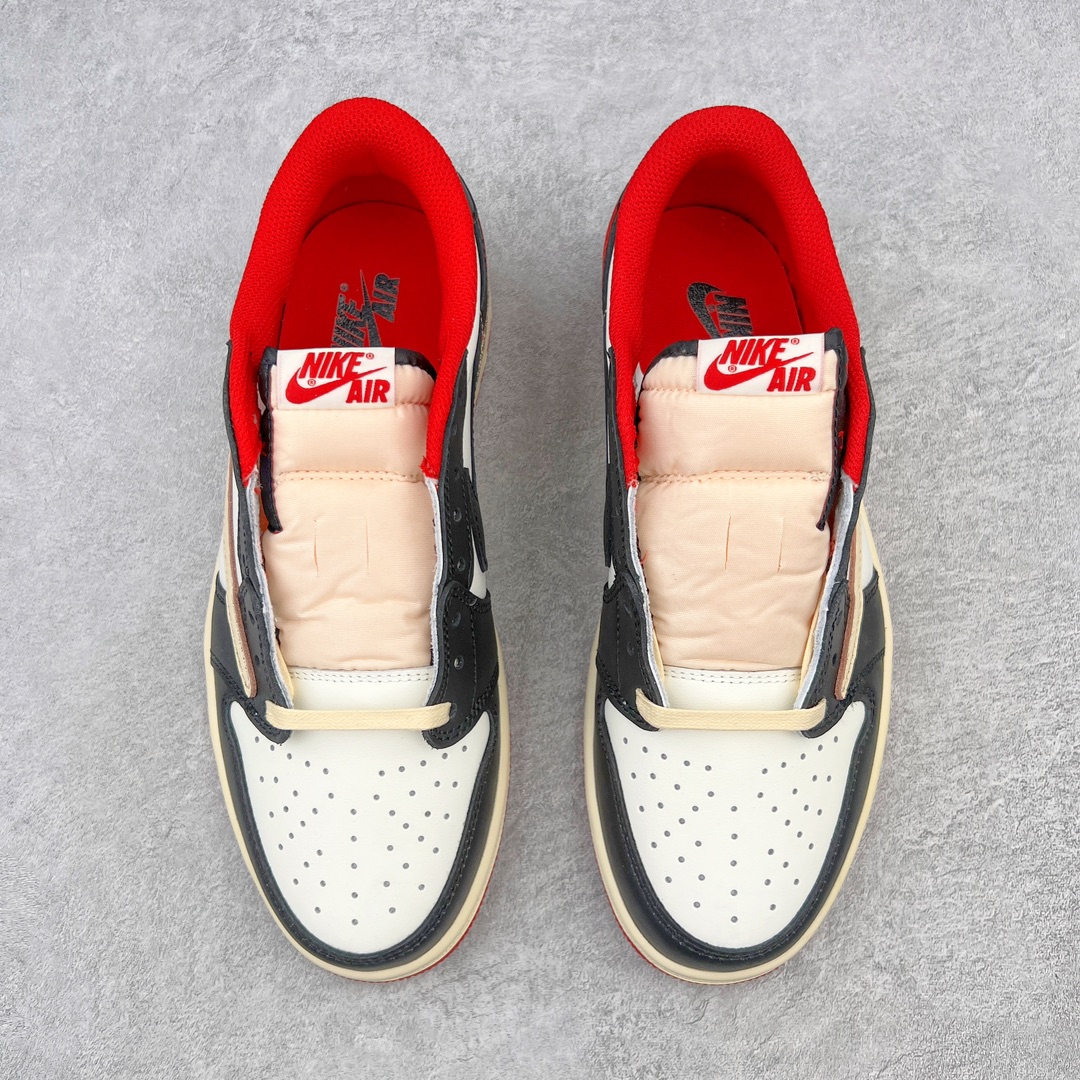 图片[2]-＃KZ神版莞产 Travis Scott x Fragment x Air Jordan AJ1 Low OG SP 三方联名闪电倒钩黑白红低帮 DM7866-166 全系列配色 外贸特供批次 新配色不断更新开发 市场中端王者 全套原纸板楦头开发 确保原汁原味 完美呈现一代版型 一比一鞋头弧度高度鞋身弧度 此版本只针对中端市场 细节品控鞋型随意秒杀市面同价位 鞋型完美 不臃肿别扭 头层皮料加持 用料绝不含糊 进口玻璃冲刀皮料裁剪零毛边 电脑针车工艺 超高鞋面清洁度 最高QC检验标准 控制溢胶瑕疵 原盒原配 飞翼3D高频深度立体 工艺方面大到整体鞋型 漏斗收腰 底线拉帮 LOGO立体程度 小到针眼排布 载片对称 冲孔效果 鞋标规范 鞋垫背胶等等 无一不是口碑收割 每双都是一个回头客 尺码：36 36.5 37.5 38 38.5 39 40 40.5 41 42 42.5 43 44 44.5 45 46 47.5-选品中心