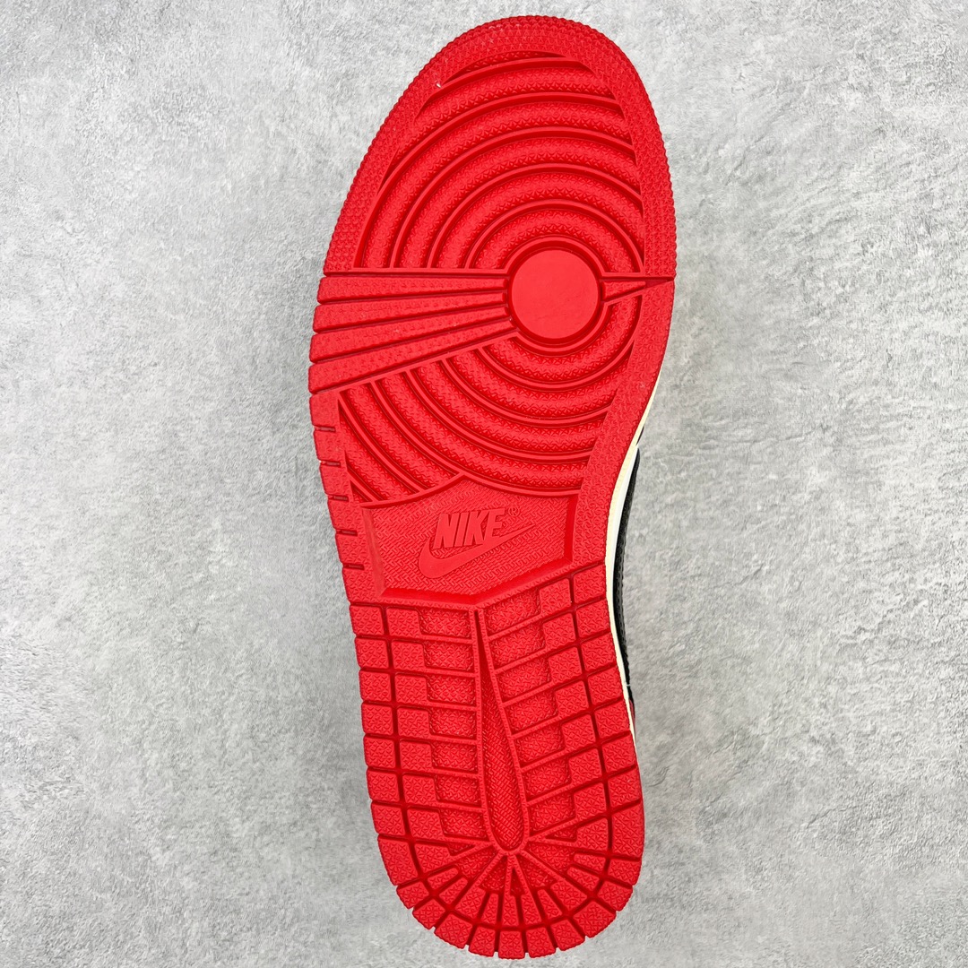 图片[9]-＃KZ神版莞产 Travis Scott x Fragment x Air Jordan AJ1 Low OG SP 三方联名闪电倒钩黑白红低帮 DM7866-166 全系列配色 外贸特供批次 新配色不断更新开发 市场中端王者 全套原纸板楦头开发 确保原汁原味 完美呈现一代版型 一比一鞋头弧度高度鞋身弧度 此版本只针对中端市场 细节品控鞋型随意秒杀市面同价位 鞋型完美 不臃肿别扭 头层皮料加持 用料绝不含糊 进口玻璃冲刀皮料裁剪零毛边 电脑针车工艺 超高鞋面清洁度 最高QC检验标准 控制溢胶瑕疵 原盒原配 飞翼3D高频深度立体 工艺方面大到整体鞋型 漏斗收腰 底线拉帮 LOGO立体程度 小到针眼排布 载片对称 冲孔效果 鞋标规范 鞋垫背胶等等 无一不是口碑收割 每双都是一个回头客 尺码：36 36.5 37.5 38 38.5 39 40 40.5 41 42 42.5 43 44 44.5 45 46 47.5-选品中心