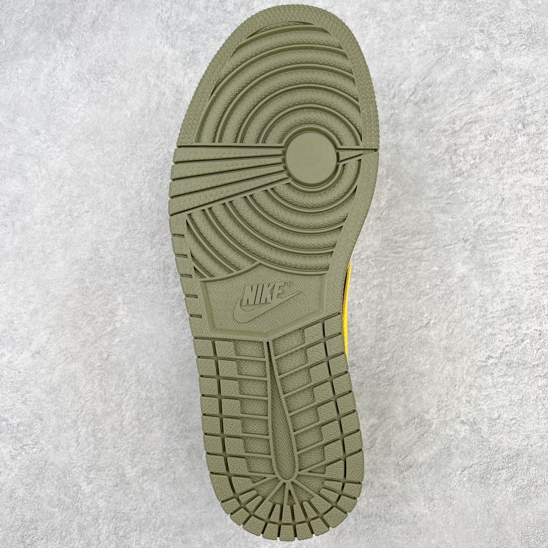 图片[9]-＃KZ神版莞产 Travis Scott x Fragment x Air Jordan AJ1 Low OG SP 三方联名闪电倒钩黑白黄低帮 DM7866-982 全系列配色 外贸特供批次 新配色不断更新开发 市场中端王者 全套原纸板楦头开发 确保原汁原味 完美呈现一代版型 一比一鞋头弧度高度鞋身弧度 此版本只针对中端市场 细节品控鞋型随意秒杀市面同价位 鞋型完美 不臃肿别扭 头层皮料加持 用料绝不含糊 进口玻璃冲刀皮料裁剪零毛边 电脑针车工艺 超高鞋面清洁度 最高QC检验标准 控制溢胶瑕疵 原盒原配 飞翼3D高频深度立体 工艺方面大到整体鞋型 漏斗收腰 底线拉帮 LOGO立体程度 小到针眼排布 载片对称 冲孔效果 鞋标规范 鞋垫背胶等等 无一不是口碑收割 每双都是一个回头客 尺码：36 36.5 37.5 38 38.5 39 40 40.5 41 42 42.5 43 44 44.5 45 46 47.5-选品中心