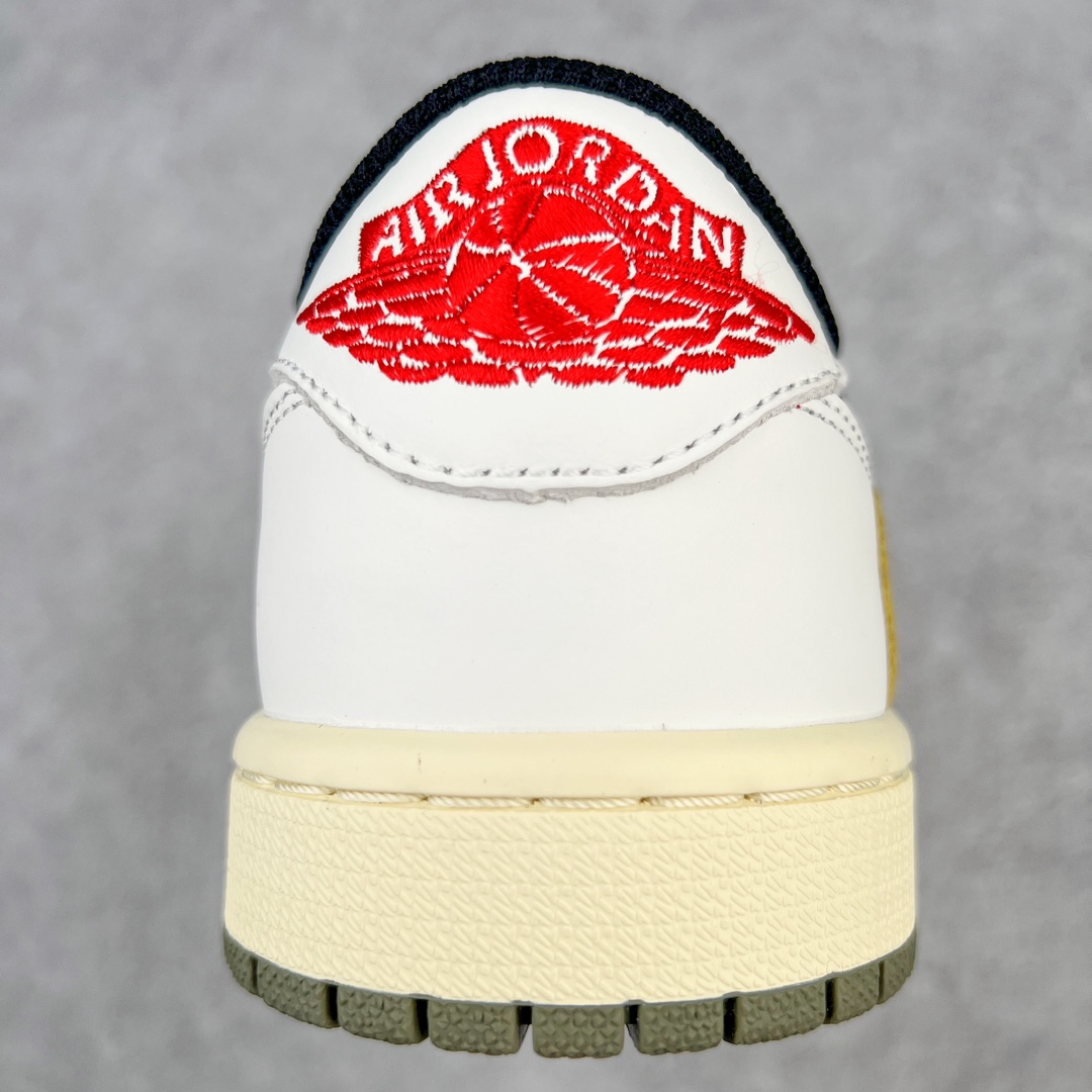 图片[8]-＃KZ神版莞产 Travis Scott x Fragment x Air Jordan AJ1 Low OG SP 三方联名闪电倒钩黑白黄低帮 DM7866-982 全系列配色 外贸特供批次 新配色不断更新开发 市场中端王者 全套原纸板楦头开发 确保原汁原味 完美呈现一代版型 一比一鞋头弧度高度鞋身弧度 此版本只针对中端市场 细节品控鞋型随意秒杀市面同价位 鞋型完美 不臃肿别扭 头层皮料加持 用料绝不含糊 进口玻璃冲刀皮料裁剪零毛边 电脑针车工艺 超高鞋面清洁度 最高QC检验标准 控制溢胶瑕疵 原盒原配 飞翼3D高频深度立体 工艺方面大到整体鞋型 漏斗收腰 底线拉帮 LOGO立体程度 小到针眼排布 载片对称 冲孔效果 鞋标规范 鞋垫背胶等等 无一不是口碑收割 每双都是一个回头客 尺码：36 36.5 37.5 38 38.5 39 40 40.5 41 42 42.5 43 44 44.5 45 46 47.5-选品中心