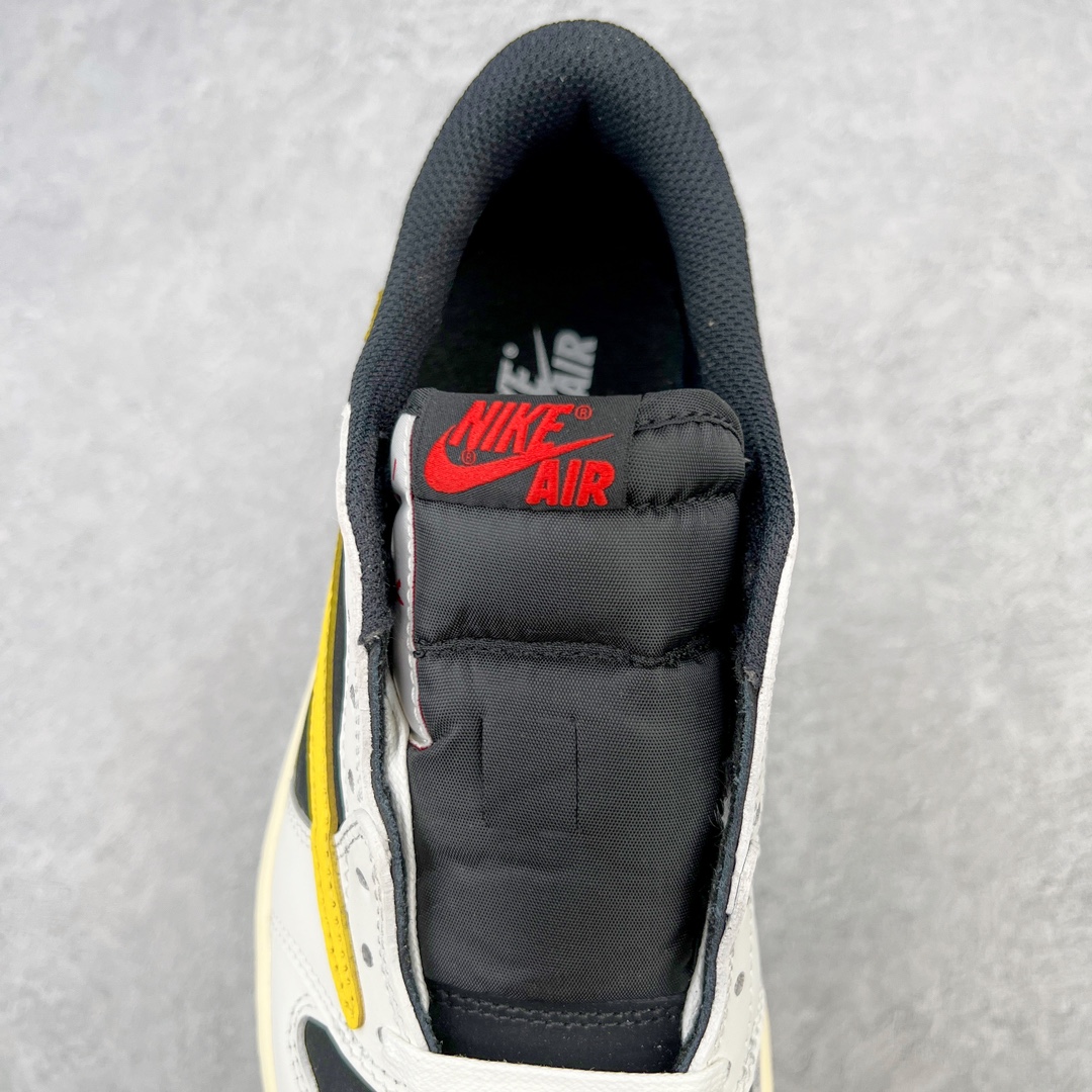 图片[5]-＃KZ神版莞产 Travis Scott x Fragment x Air Jordan AJ1 Low OG SP 三方联名闪电倒钩黑白黄低帮 DM7866-982 全系列配色 外贸特供批次 新配色不断更新开发 市场中端王者 全套原纸板楦头开发 确保原汁原味 完美呈现一代版型 一比一鞋头弧度高度鞋身弧度 此版本只针对中端市场 细节品控鞋型随意秒杀市面同价位 鞋型完美 不臃肿别扭 头层皮料加持 用料绝不含糊 进口玻璃冲刀皮料裁剪零毛边 电脑针车工艺 超高鞋面清洁度 最高QC检验标准 控制溢胶瑕疵 原盒原配 飞翼3D高频深度立体 工艺方面大到整体鞋型 漏斗收腰 底线拉帮 LOGO立体程度 小到针眼排布 载片对称 冲孔效果 鞋标规范 鞋垫背胶等等 无一不是口碑收割 每双都是一个回头客 尺码：36 36.5 37.5 38 38.5 39 40 40.5 41 42 42.5 43 44 44.5 45 46 47.5-选品中心