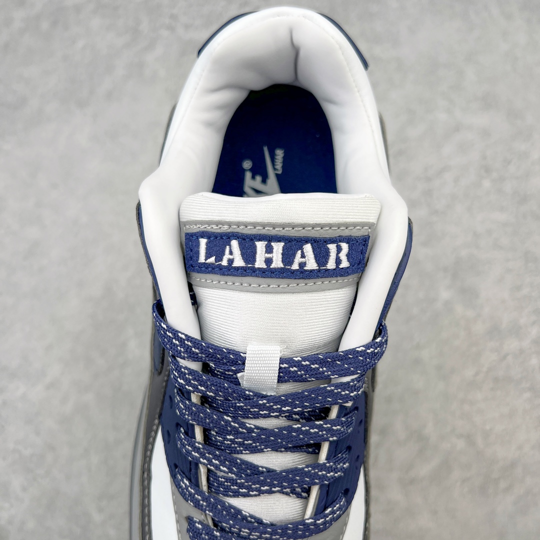 图片[5]-＃MX版 NK Air MAX 90 气垫复古减震跑步鞋 CI5646-100 经典重温 独家陆续补货 外单专供大厂出品 品质稳定 一百余色 终端操作 Air Max 90于1990年推出 来自Air Max系列 在Air Max 1的基础上改进而得 增加了气垫面积 外型上也更为流线 最特別的就是加入了菱纹塑胶嵌板 为Air Max 90增添了许多潮流气息 皮革鞋面 造就出色耐穿性和支撑力 Max Air缓震配置搭配泡棉中底 令Air Max 90轻盈而舒适 华夫格橡胶外底 铸就Air Max 90非凡的抓地力 而Air Max 90不仅是一双跑鞋 它成功跨越了时间的演进 成为了球鞋文化与潮流圈中最熟为人知的鞋款之一 尺码：36 36.5 37.5 38 38.5 39 40 40.5 41 42 42.5 43 44 44.5 45-选品中心