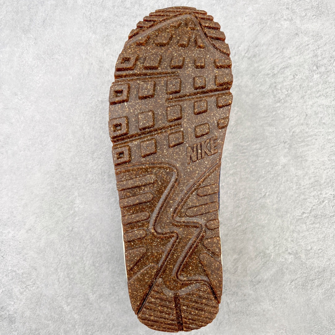 图片[9]-＃MX版 NK Air MAX 90 气垫复古减震跑步鞋 DD0385-400 经典重温 独家陆续补货 外单专供大厂出品 品质稳定 一百余色 终端操作 Air Max 90于1990年推出 来自Air Max系列 在Air Max 1的基础上改进而得 增加了气垫面积 外型上也更为流线 最特別的就是加入了菱纹塑胶嵌板 为Air Max 90增添了许多潮流气息 皮革鞋面 造就出色耐穿性和支撑力 Max Air缓震配置搭配泡棉中底 令Air Max 90轻盈而舒适 华夫格橡胶外底 铸就Air Max 90非凡的抓地力 而Air Max 90不仅是一双跑鞋 它成功跨越了时间的演进 成为了球鞋文化与潮流圈中最熟为人知的鞋款之一 尺码：36 36.5 37.5 38 38.5 39 40 40.5 41 42 42.5 43 44 44.5 45-选品中心