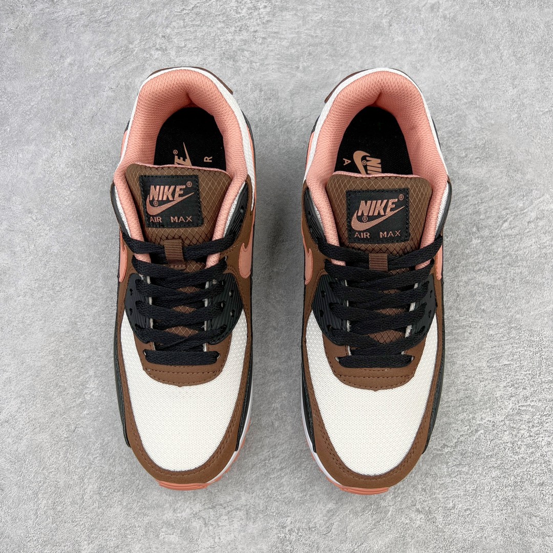图片[2]-＃MX版 NK Air MAX 90 气垫复古减震跑步鞋 DM2209-105 经典重温 独家陆续补货 外单专供大厂出品 品质稳定 一百余色 终端操作 Air Max 90于1990年推出 来自Air Max系列 在Air Max 1的基础上改进而得 增加了气垫面积 外型上也更为流线 最特別的就是加入了菱纹塑胶嵌板 为Air Max 90增添了许多潮流气息 皮革鞋面 造就出色耐穿性和支撑力 Max Air缓震配置搭配泡棉中底 令Air Max 90轻盈而舒适 华夫格橡胶外底 铸就Air Max 90非凡的抓地力 而Air Max 90不仅是一双跑鞋 它成功跨越了时间的演进 成为了球鞋文化与潮流圈中最熟为人知的鞋款之一 尺码：36 36.5 37.5 38 38.5 39 40 40.5 41 42 42.5 43 44 44.5 45-选品中心