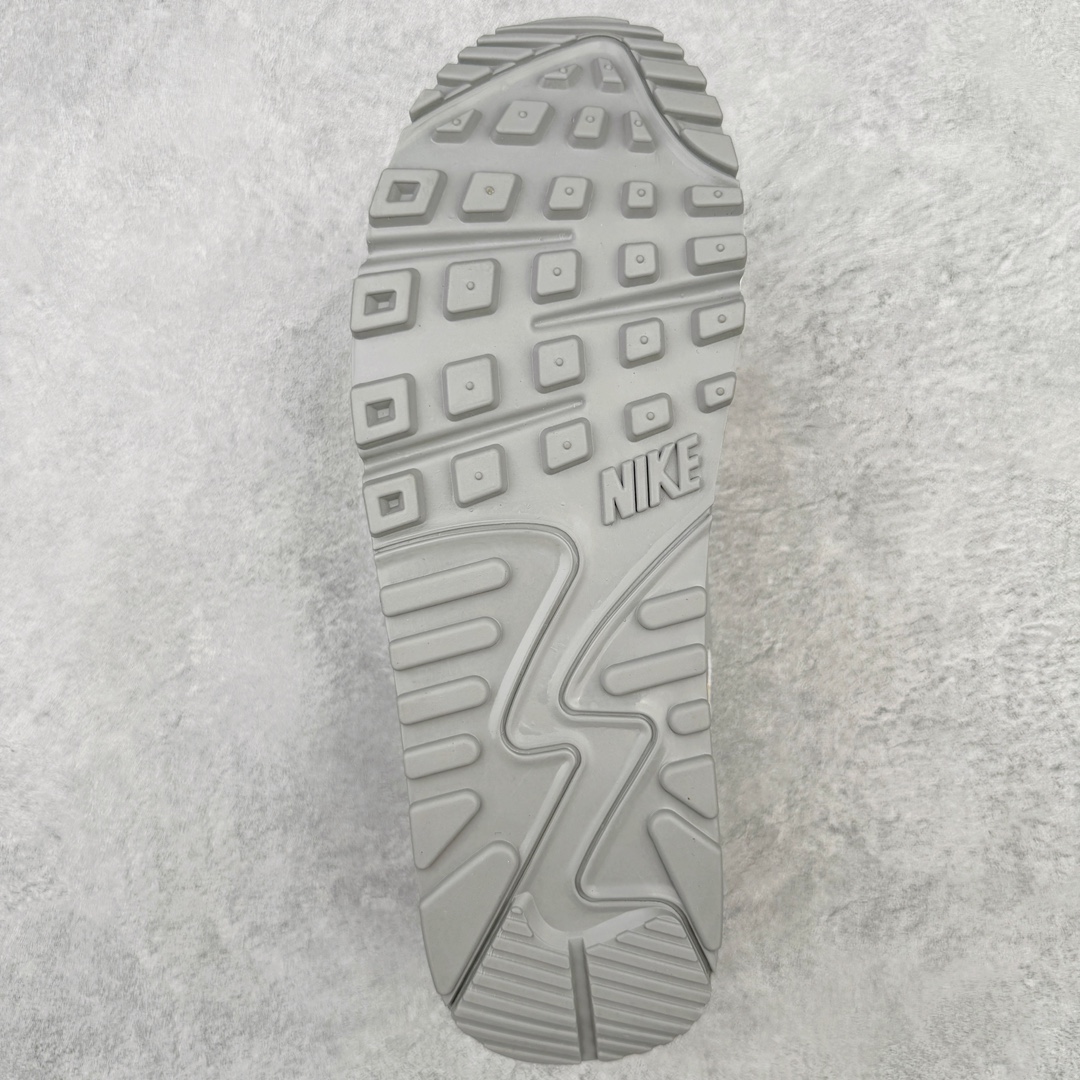图片[9]-＃MX版 NK Air MAX 90 气垫复古减震跑步鞋 FJ4824-001 经典重温 独家陆续补货 外单专供大厂出品 品质稳定 一百余色 终端操作 Air Max 90于1990年推出 来自Air Max系列 在Air Max 1的基础上改进而得 增加了气垫面积 外型上也更为流线 最特別的就是加入了菱纹塑胶嵌板 为Air Max 90增添了许多潮流气息 皮革鞋面 造就出色耐穿性和支撑力 Max Air缓震配置搭配泡棉中底 令Air Max 90轻盈而舒适 华夫格橡胶外底 铸就Air Max 90非凡的抓地力 而Air Max 90不仅是一双跑鞋 它成功跨越了时间的演进 成为了球鞋文化与潮流圈中最熟为人知的鞋款之一 尺码：36 36.5 37.5 38 38.5 39 40 40.5 41 42 42.5 43 44 44.5 45-选品中心