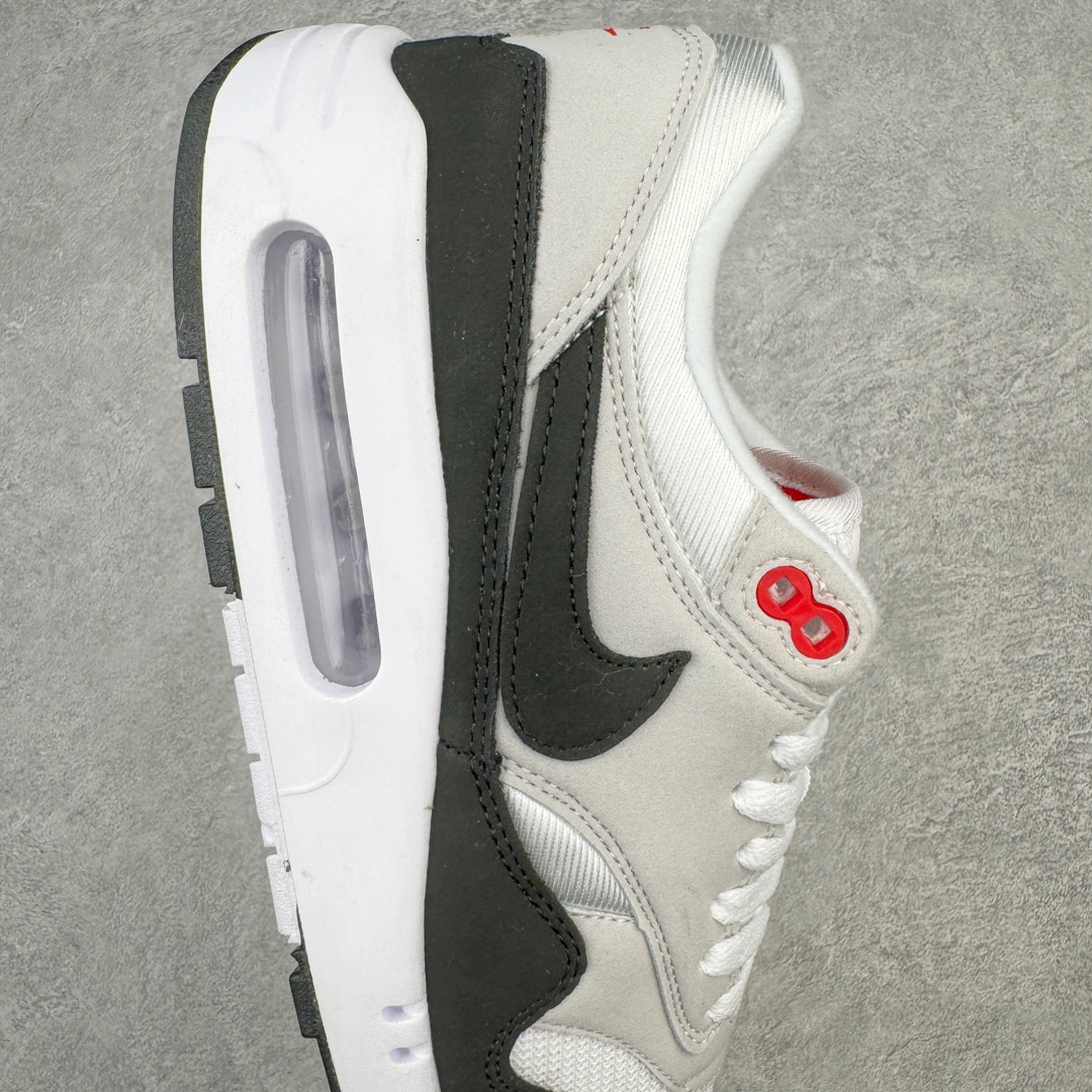 图片[6]-零售💰230 ＃超级福利‼NK Air Max 1 初代复古气垫慢跑鞋 DQ3989-101 由Tinker Hatfeld和Mark Parker在1987年设计 灵感来自于巴黎蓬皮杜中心 在参观了蓬皮杜中心之后提出了Air Max的标志性开窗可视气垫的理念 并将其实际开发成功 是NK史上第一双可视气垫跑鞋 凭借着Air Max气垫带来的舒适脚感和鞋面面料上的不断精进才使得Air Max 1在现如今都是复古慢跑鞋的首选 深厚的历史渊源 独特的流线形设计 极为复古的外观使得它深受鞋迷的喜爱 SIZE：36 36.5 37.5 38 38.5 39 40 40.5 41 42 42.5 43 44 44.5 45 46 47.5 编码：by2936030-运动鞋