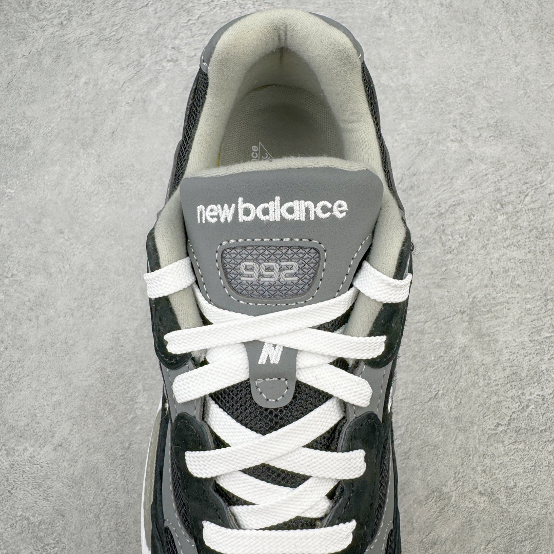 图片[5]-💰240 ＃M纯原 New Balance M992EB 新百伦NB992总统复古慢跑鞋 黑色 正确3M反光细节 原楦原纸版开发 正确6层组合底模精密开发 后跟透明TPU水晶装饰条稳固 沿用了引以为傲的跑鞋手工技艺 采用猪皮绒面并包裹局部透气网面的鞋身设计 菱网鞋舌上刻有New Balance USA 鞋面依旧身着经典的大热之灰 彰显了其高端的品质身份 尺码：36 37 37.5 38 38.5 39 40 40.5 41.5 42 42.5 43 44 45 46.5 编码：by3936010-运动鞋