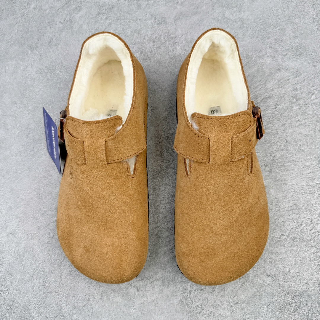 图片[2]-＃DG纯原福利 Birkenstock London 系列勃肯皮革绒面双扣时尚休闲平底鞋加绒版 牛皮绒面革质地柔软 搭配可调节鞋扣提升穿着舒适度 人体工学设计分散脚部压力 保护脚踝 软木乳胶鞋床具有一定的收缩性 长时间穿着后能贴合脚型 EVA鞋底回弹性和抗张性力高 具有良好的防震、缓冲性 四季皆宜 柔软的鞋床采用额外的泡沫缓冲层 提供额外的舒适感和全天支撑 全网独家首发 源于德国的严谨工艺 牛巴戎面 中层松木 EVA 三层组合大底 优质牛皮面料五金扣 出口订单 尺码：35 40-选品中心