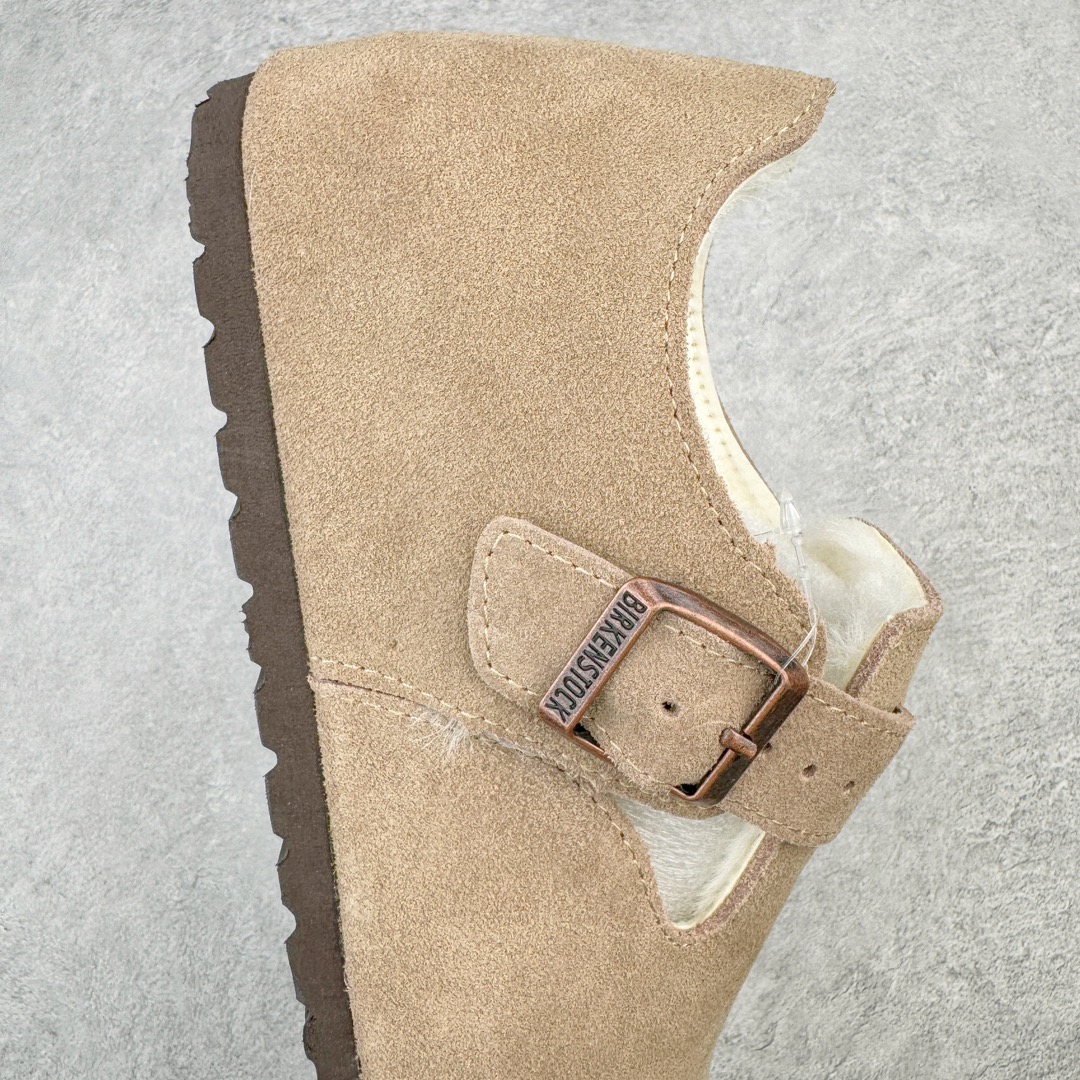 图片[6]-＃DG纯原福利 Birkenstock London 系列勃肯皮革绒面双扣时尚休闲平底鞋加绒版 牛皮绒面革质地柔软 搭配可调节鞋扣提升穿着舒适度 人体工学设计分散脚部压力 保护脚踝 软木乳胶鞋床具有一定的收缩性 长时间穿着后能贴合脚型 EVA鞋底回弹性和抗张性力高 具有良好的防震、缓冲性 四季皆宜 柔软的鞋床采用额外的泡沫缓冲层 提供额外的舒适感和全天支撑 全网独家首发 源于德国的严谨工艺 牛巴戎面 中层松木 EVA 三层组合大底 优质牛皮面料五金扣 出口订单 尺码：35 39 40-选品中心